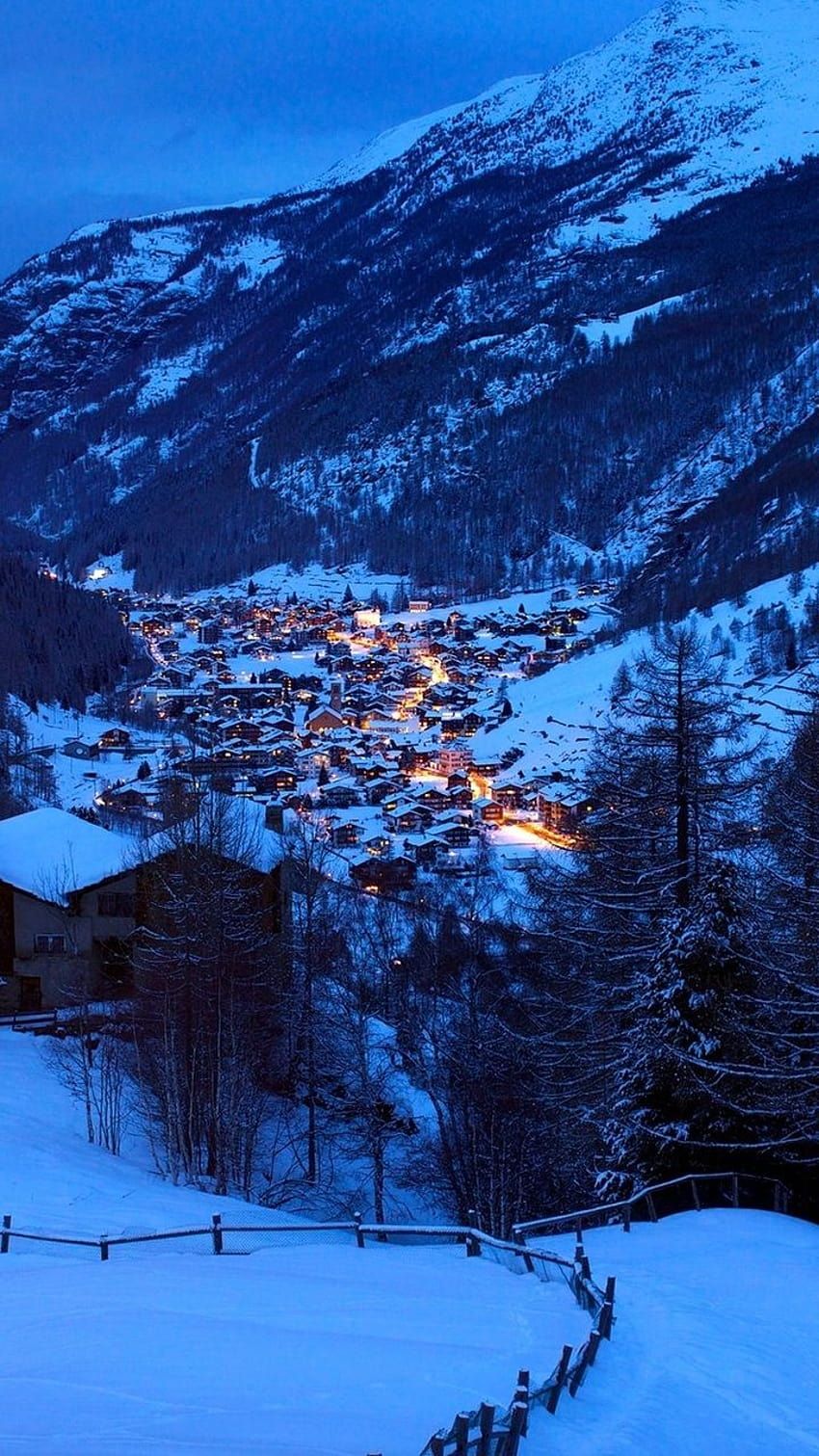 Bergdorf, Winter, Nacht, Lichter, Schnee, HD, Handy-Hintergrund im Hochformat