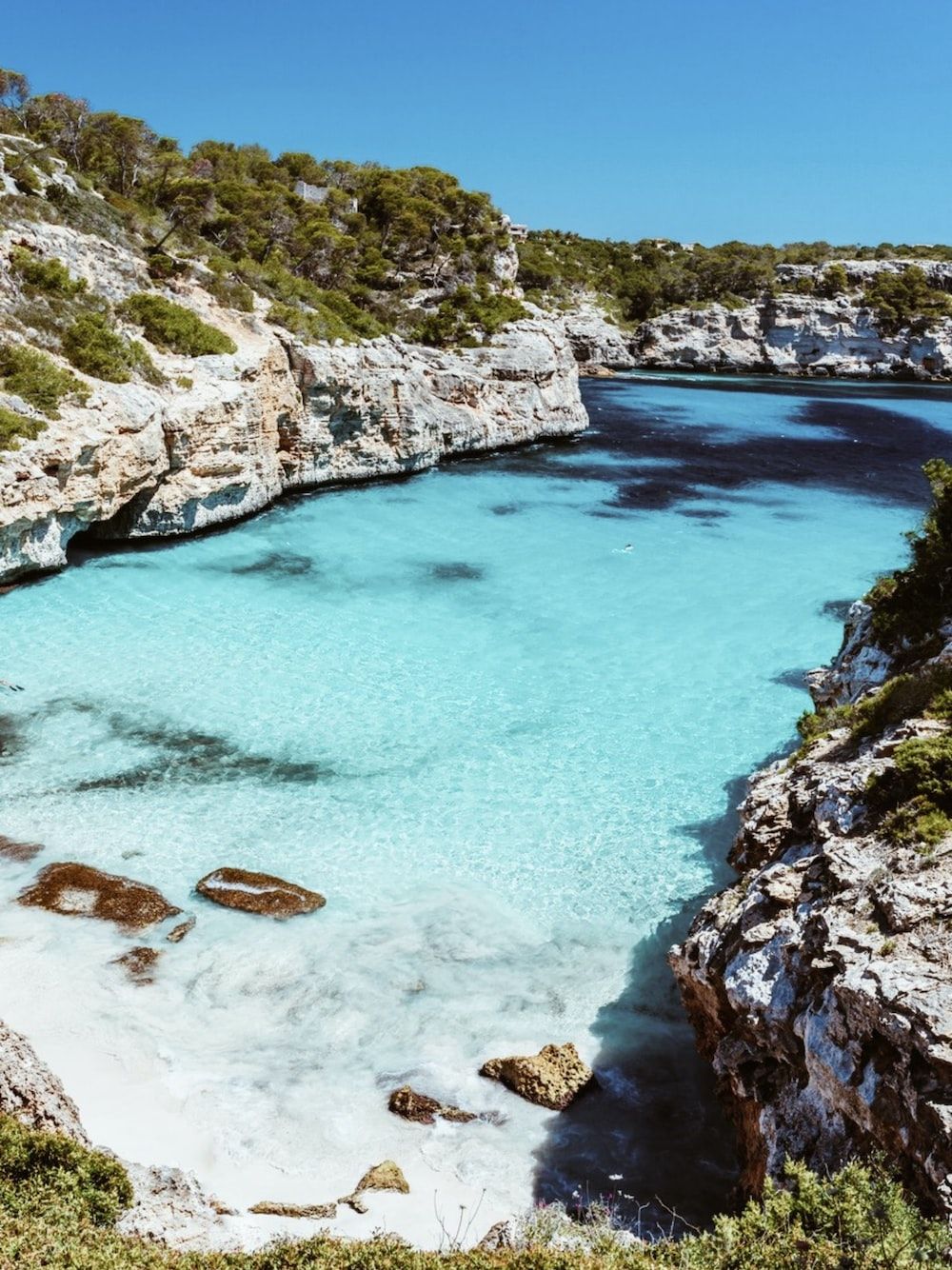 Mallorca, Felsbucht, Türkises Wasser, Kalksteinklippen, Mittelmeer, HD, iPad-Hintergrundbild