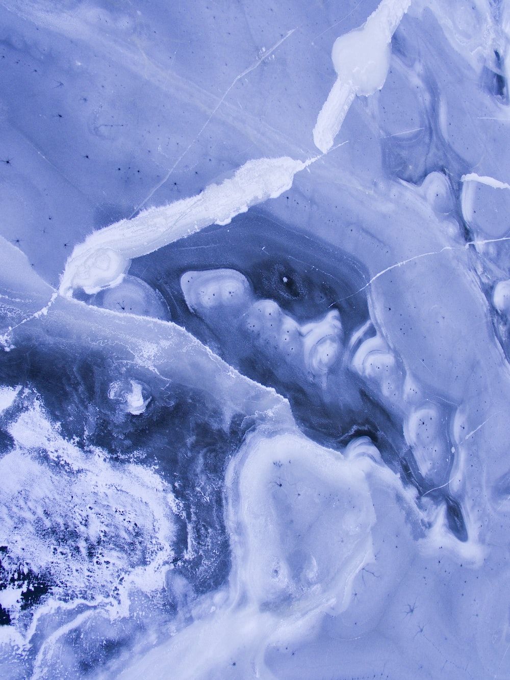 Gefrorenes Wasser, Eisformationen, Lila-Blau, Abstrakt, Luftaufnahme, HD, Tablet-Hintergrund