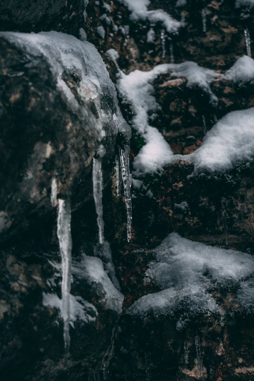 Eiszapfen, Felsen, Schnee, Dunkel, Winter, HD, Sperrbildschirm fürs iPhone