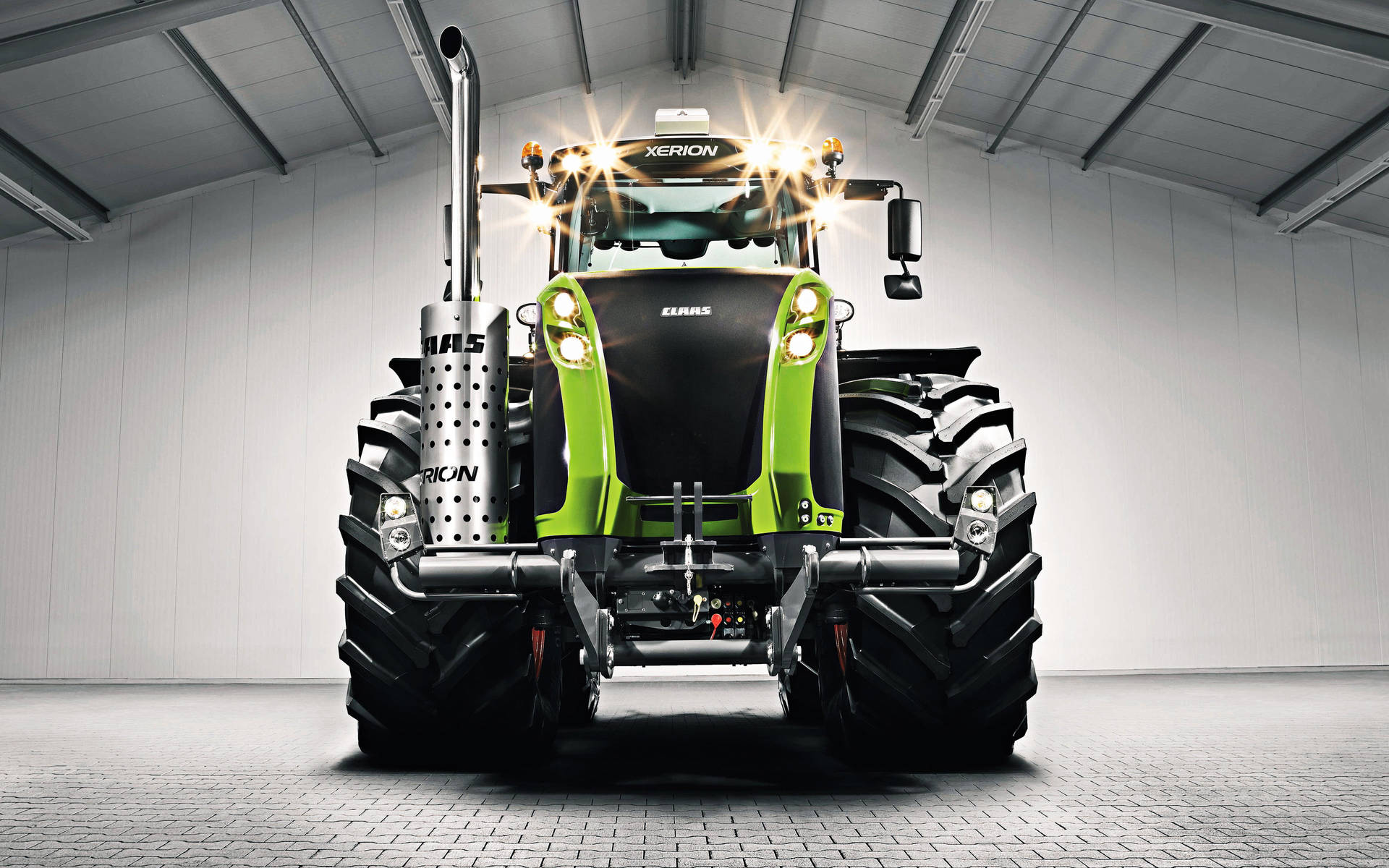 Claas Xerion, Claas, Traktor, Frontansicht, Halle, 16:10, Full-HD-Hintergrundbild für den Desktop