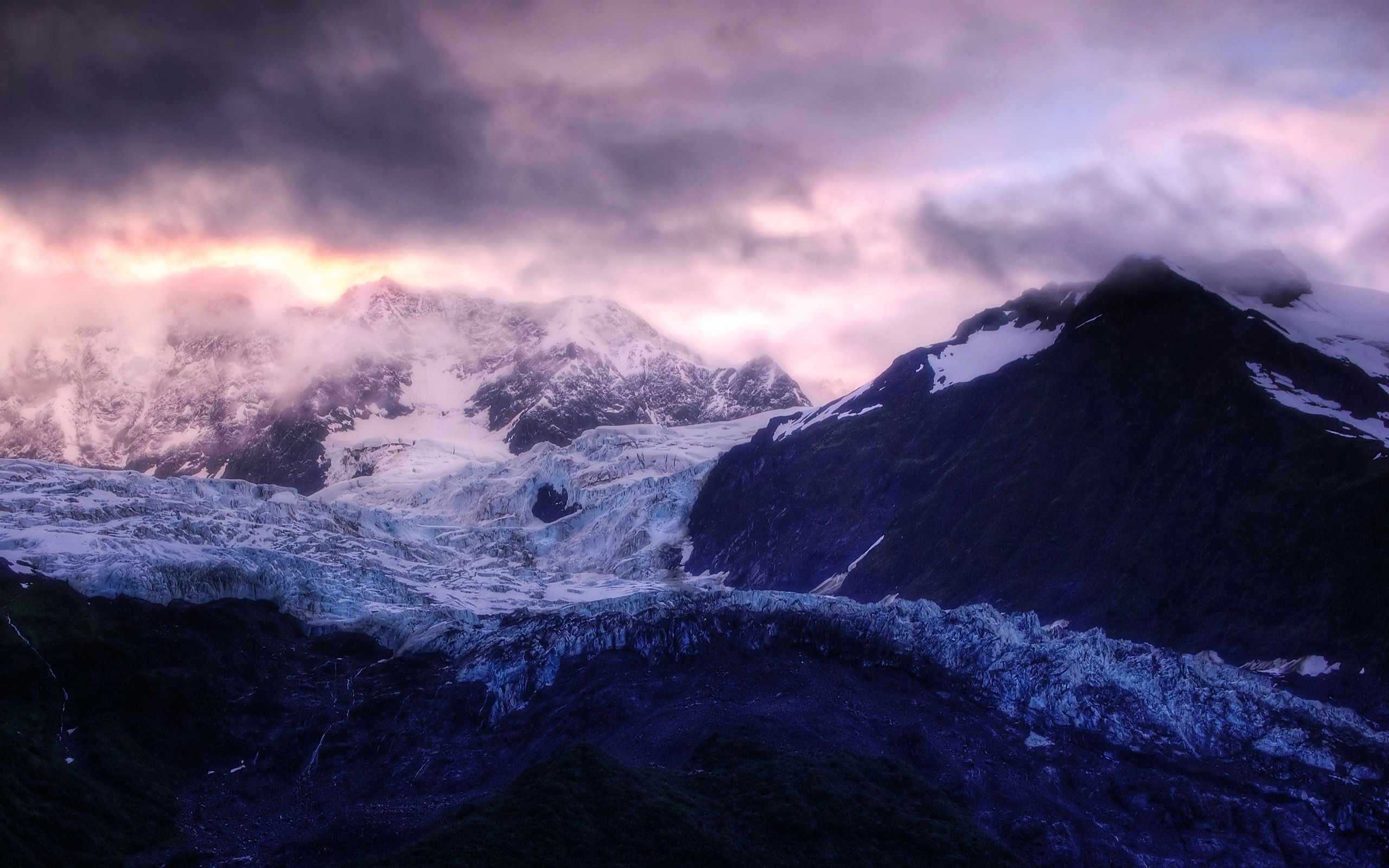 Gletscher, Gebirge, Dunkle Wolken, Dämmerung, 2K, Hintergrundbild für den PC