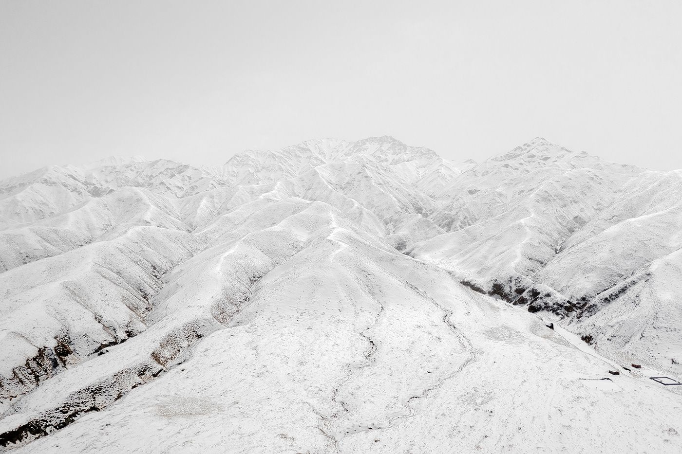 Verschneite Hügel, Bergkämme, Nebel, Weiß, HD, Hintergrund für den Desktop
