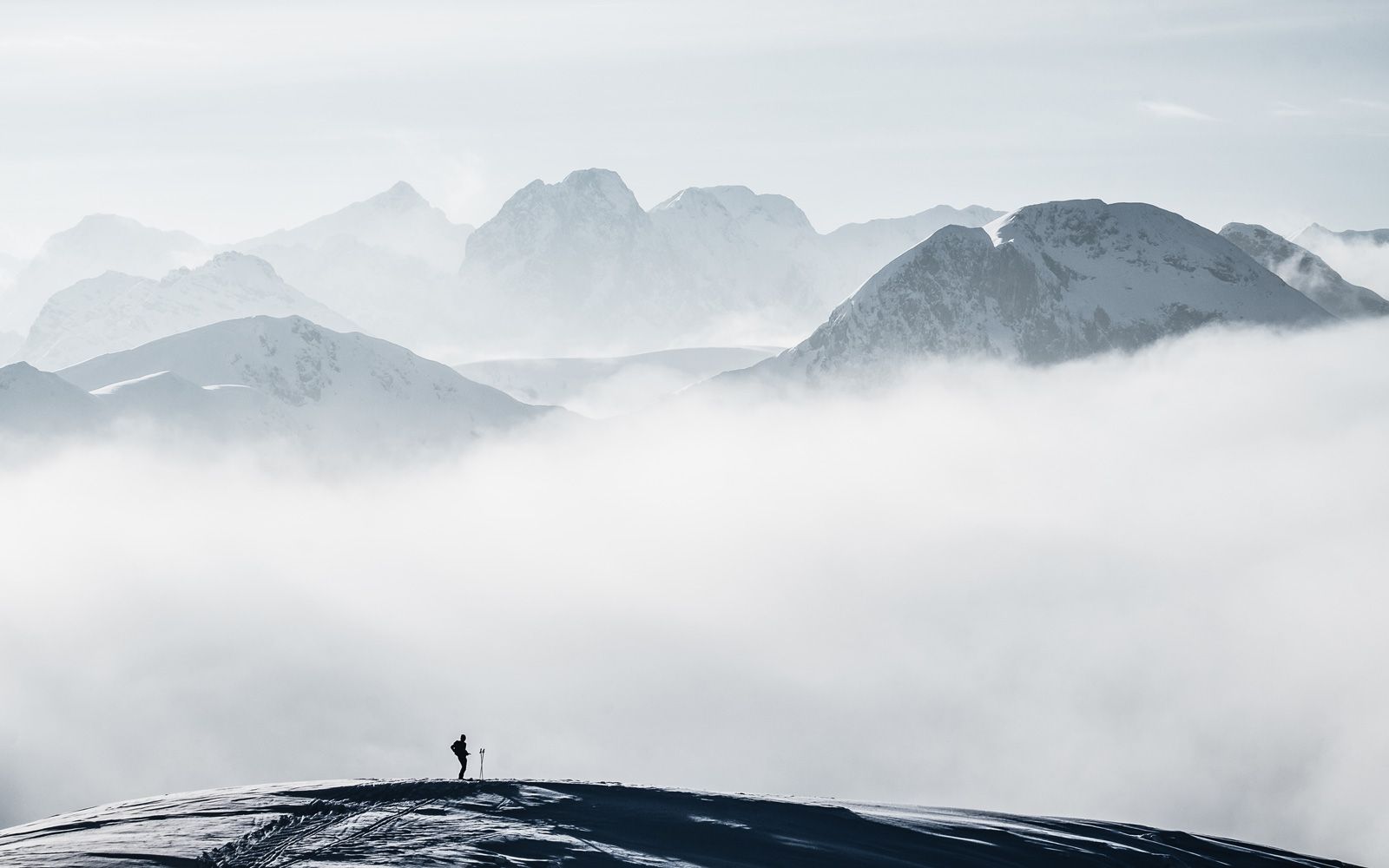 Wolkenmeer, Bergsteiger, Silhouette, Bergpanorama, Nebel, HD, PC-Hintergrundbild