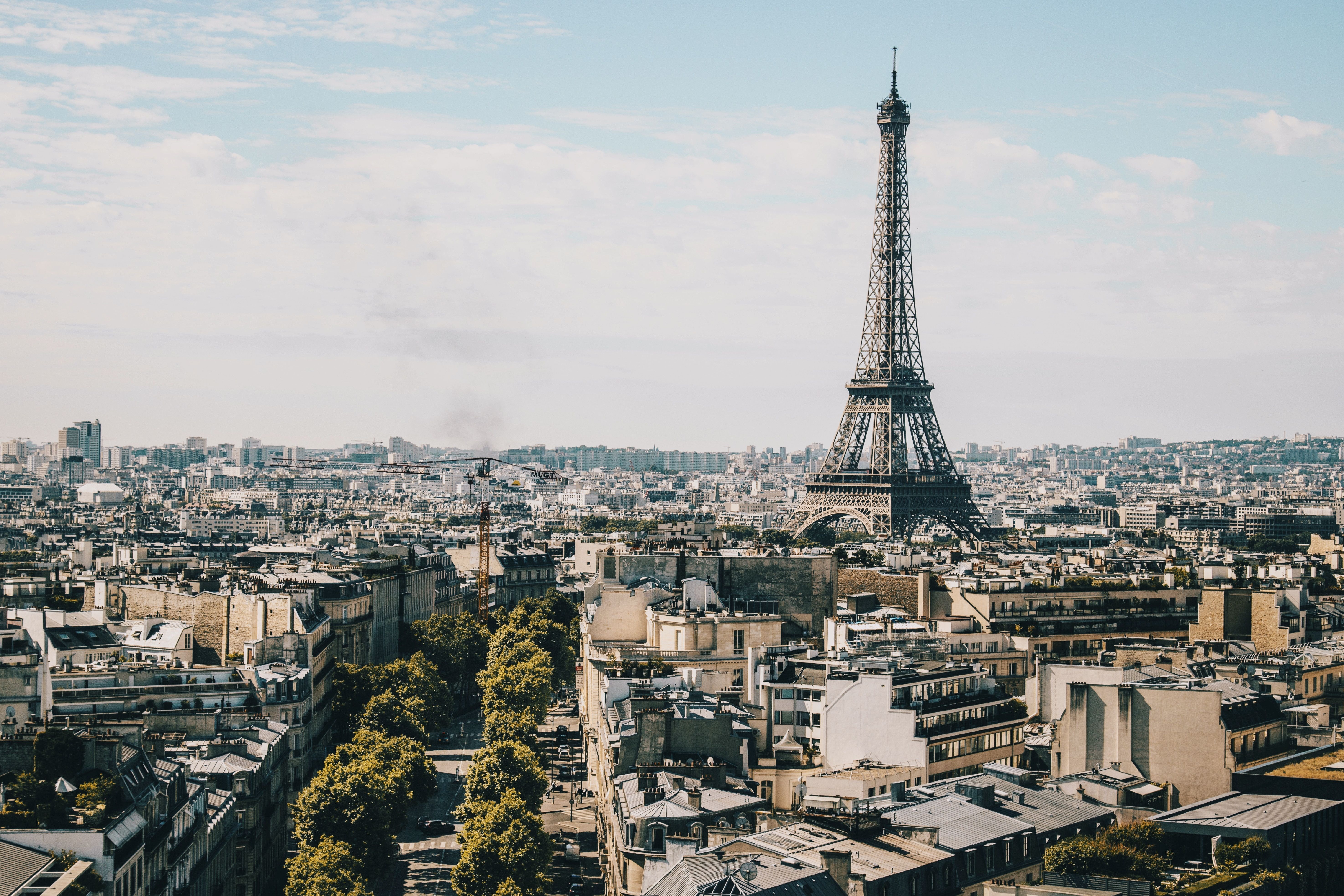 Eiffelturm, Paris, Stadtpanorama, Dächer, Tag, Luftaufnahme, 5K, Desktop-Hintergrund