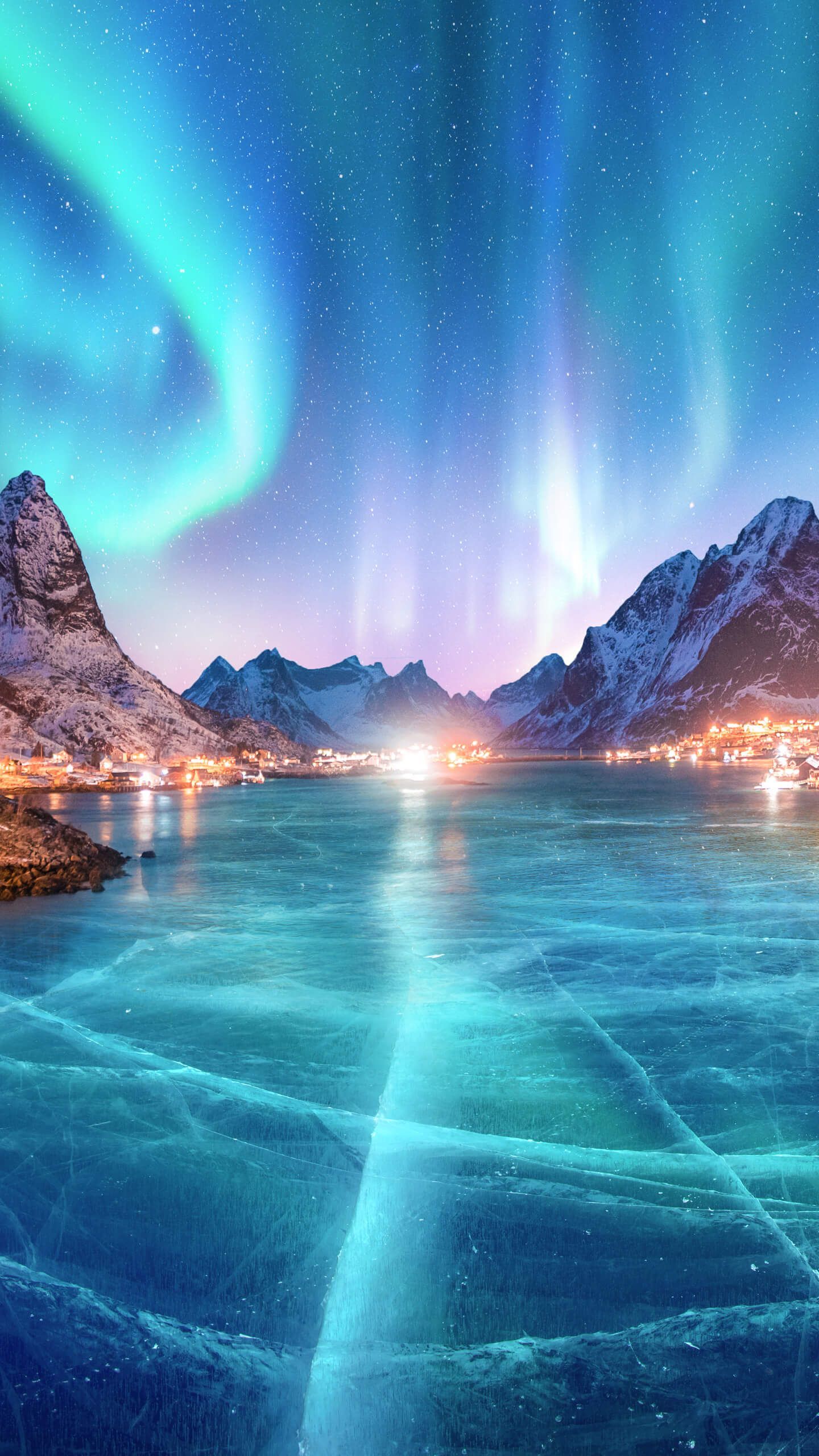 Gefrorener See, Eis, Berge, Lichter, Türkis, QHD+, Handy-Hintergrund im Hochformat