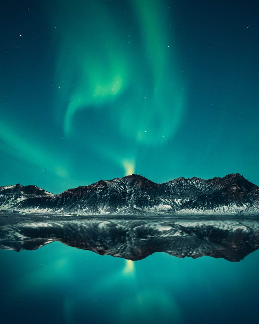 Nordlicht, Bergspiegelung, Türkis, Symmetrie, Hintergrundbild für iPad und Tablet