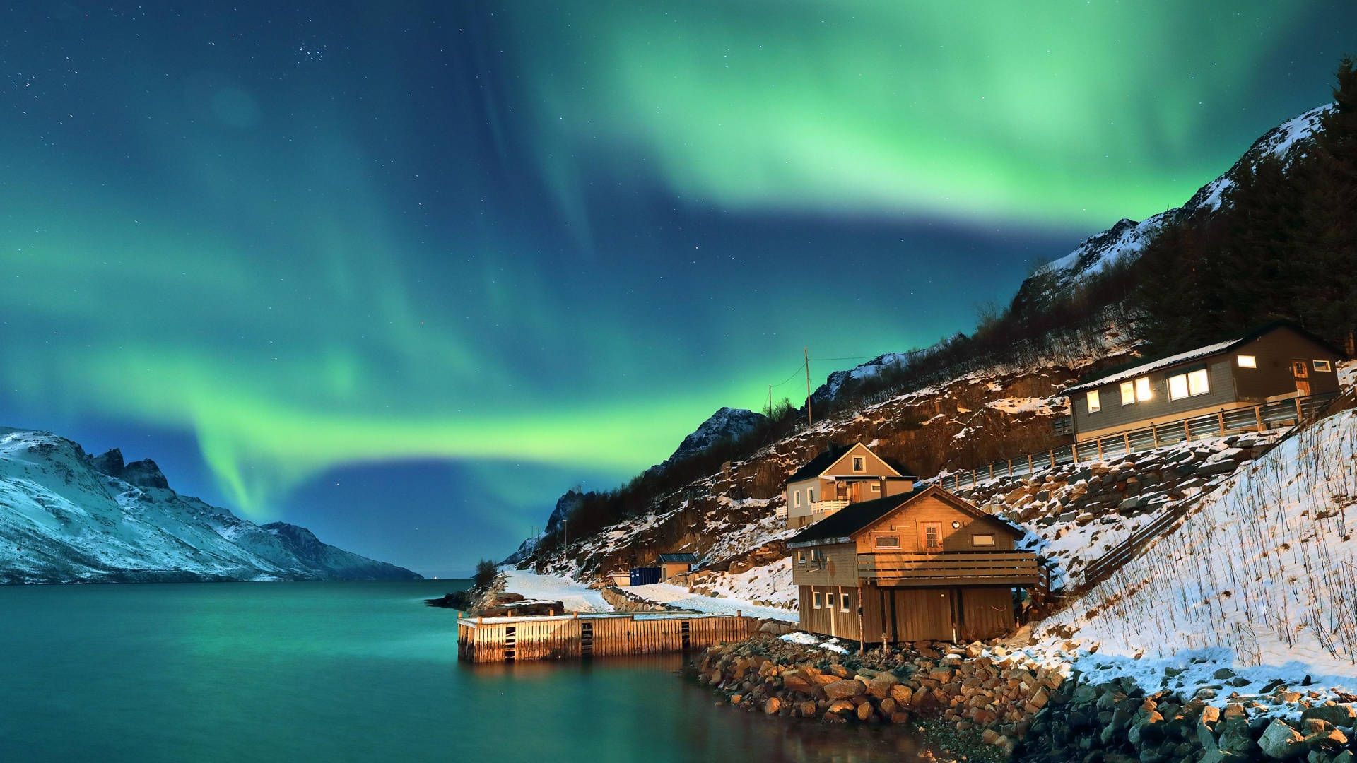 Nordlicht, Fjord, Holzhäuser, Schnee, Grün, 1920x1080, Full-HD-Hintergrundbild für PC