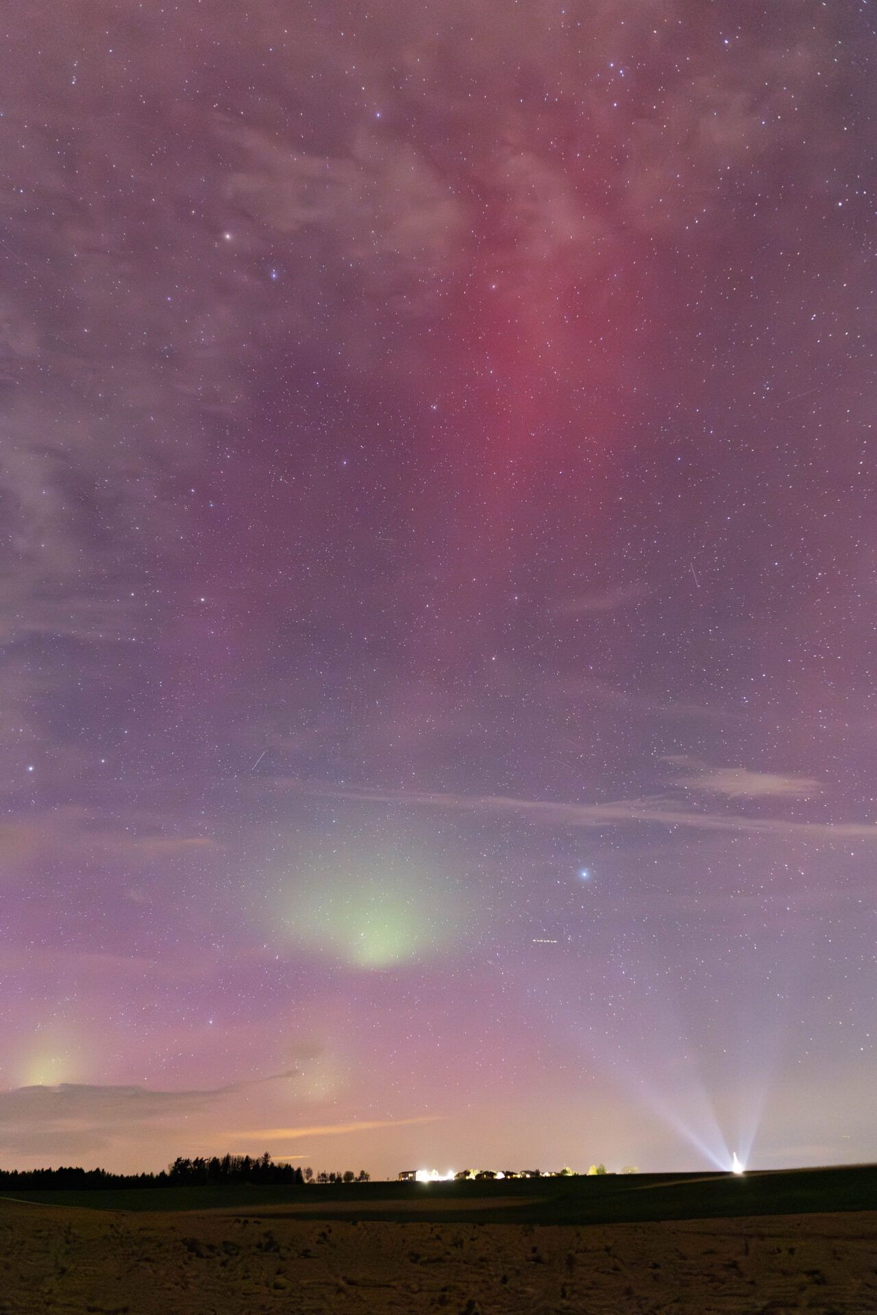 Rotes Polarlicht, Lichtstrahl, Rosa Himmel, Nacht, Full HD, Sperrbildschirm fürs iPhone