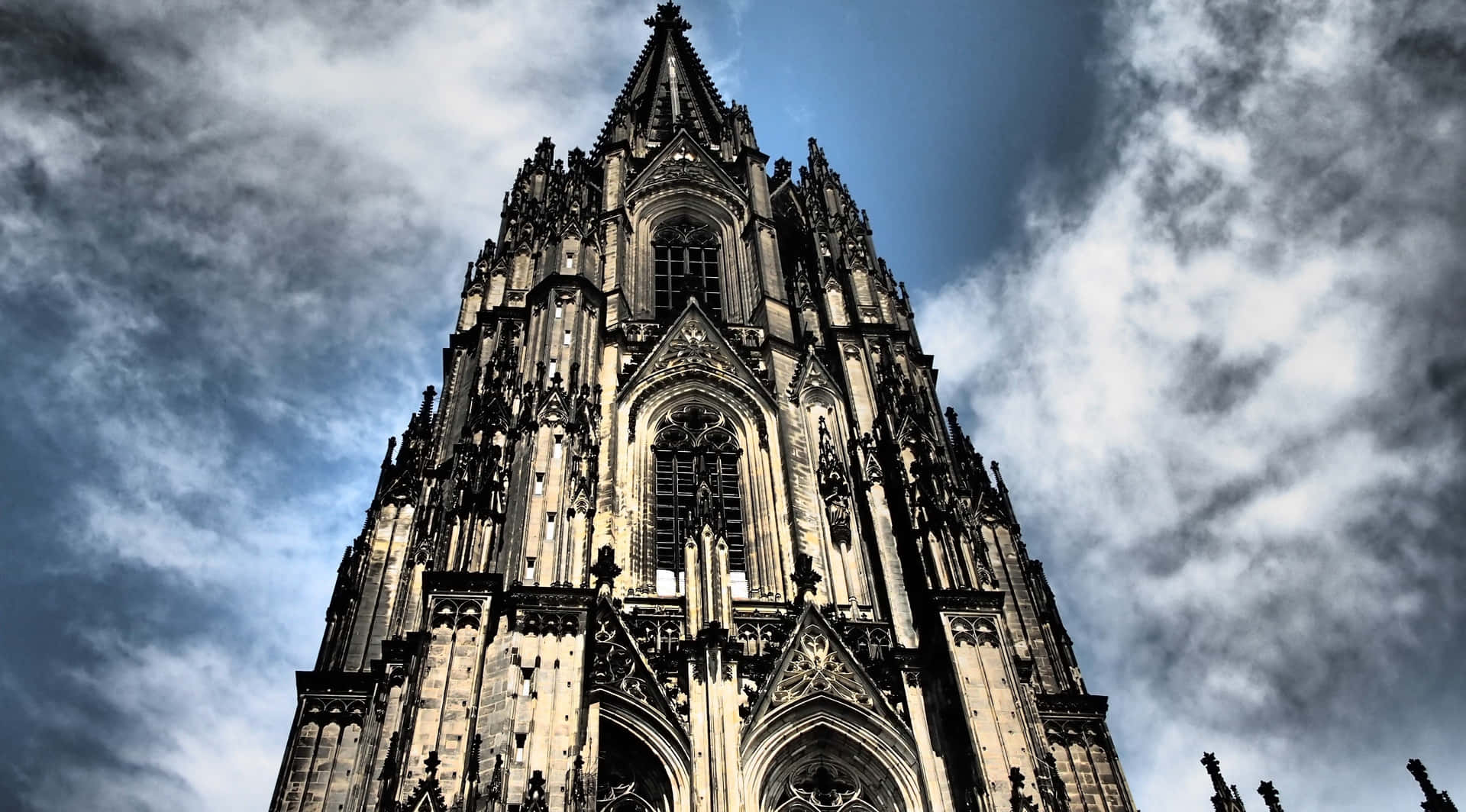 Kölner Dom, Gotik, Froschperspektive, HDR, Dramatischer Himmel, Full HD, Laptop-Hintergrundbild