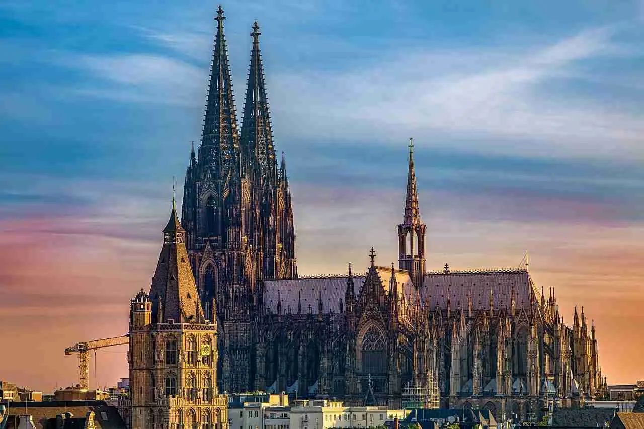Kölner Dom, Groß St. Martin, Köln, Abendhimmel, Altstadt, HD-Hintergrundbild für PC