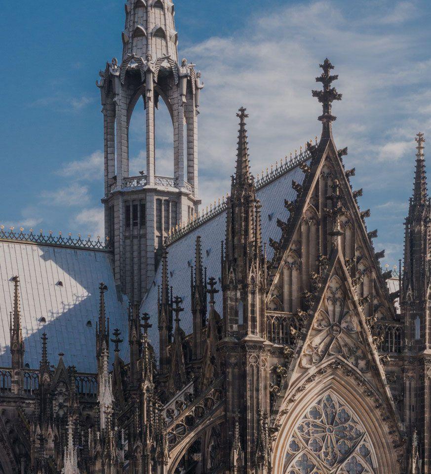 Kölner Dom, Vierungsturm, Fialen, Gotik, Blauer Himmel, Hintergrundbild für iPad und Tablet