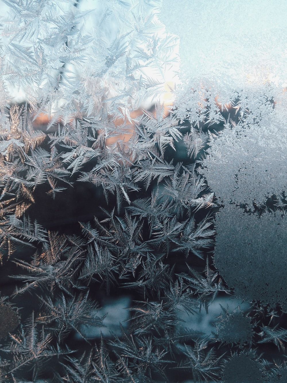 Eisblumen, Frost, Fensterscheibe, Nahaufnahme, Hintergrundbild für iPad und Tablet