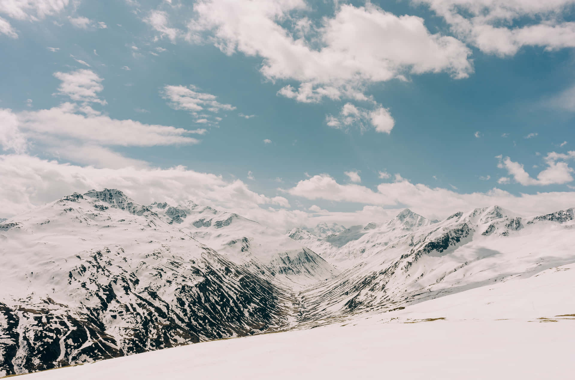 Schneeberge, Wolken, Alpen, Bergpanorama, Full HD, Desktop-Hintergrund für Windows
