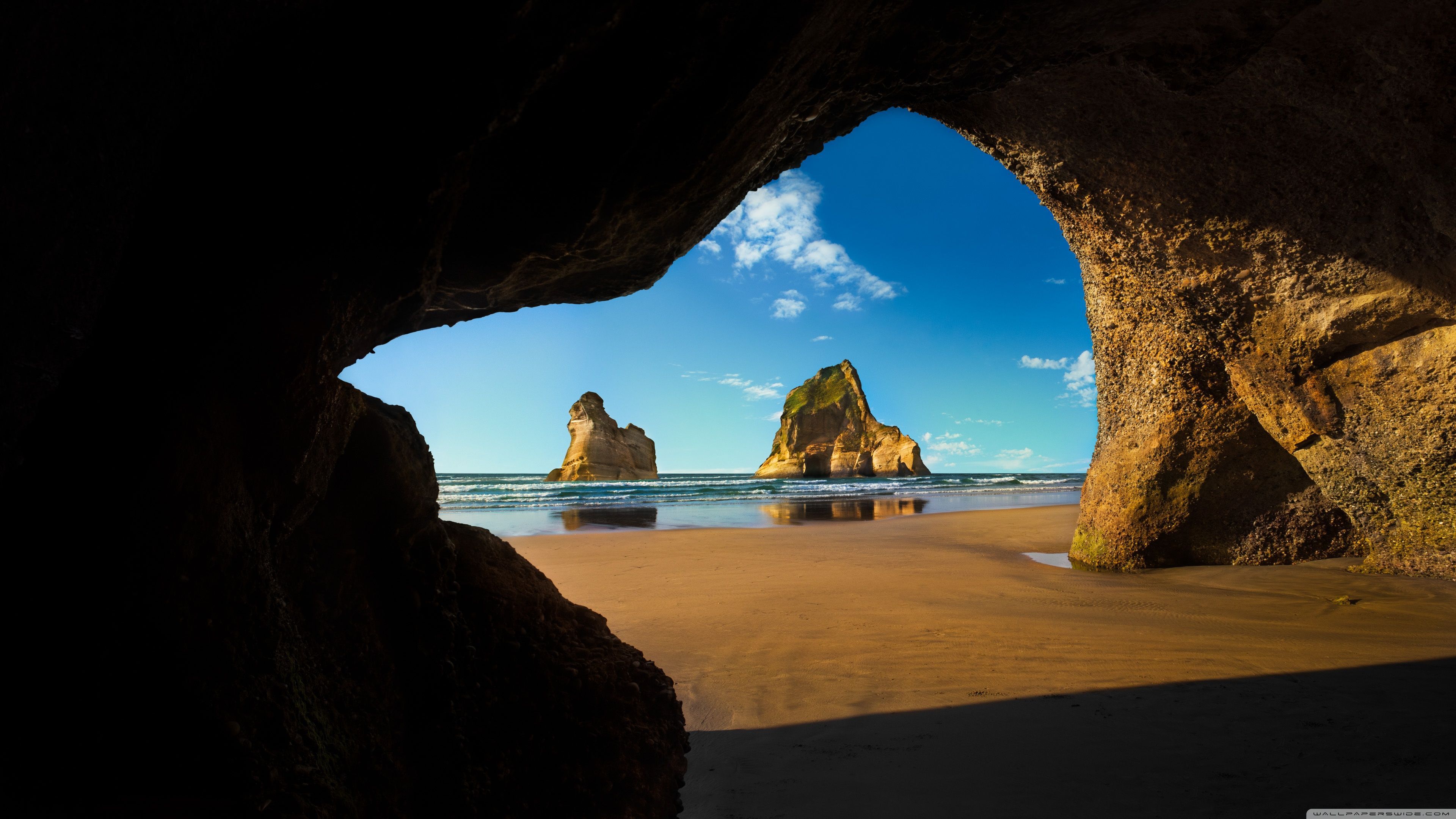 Wharariki Beach, Neuseeland, Höhle, Felsen, Strand, Blick aus der Höhle, 4K-Hintergrundbild für PC