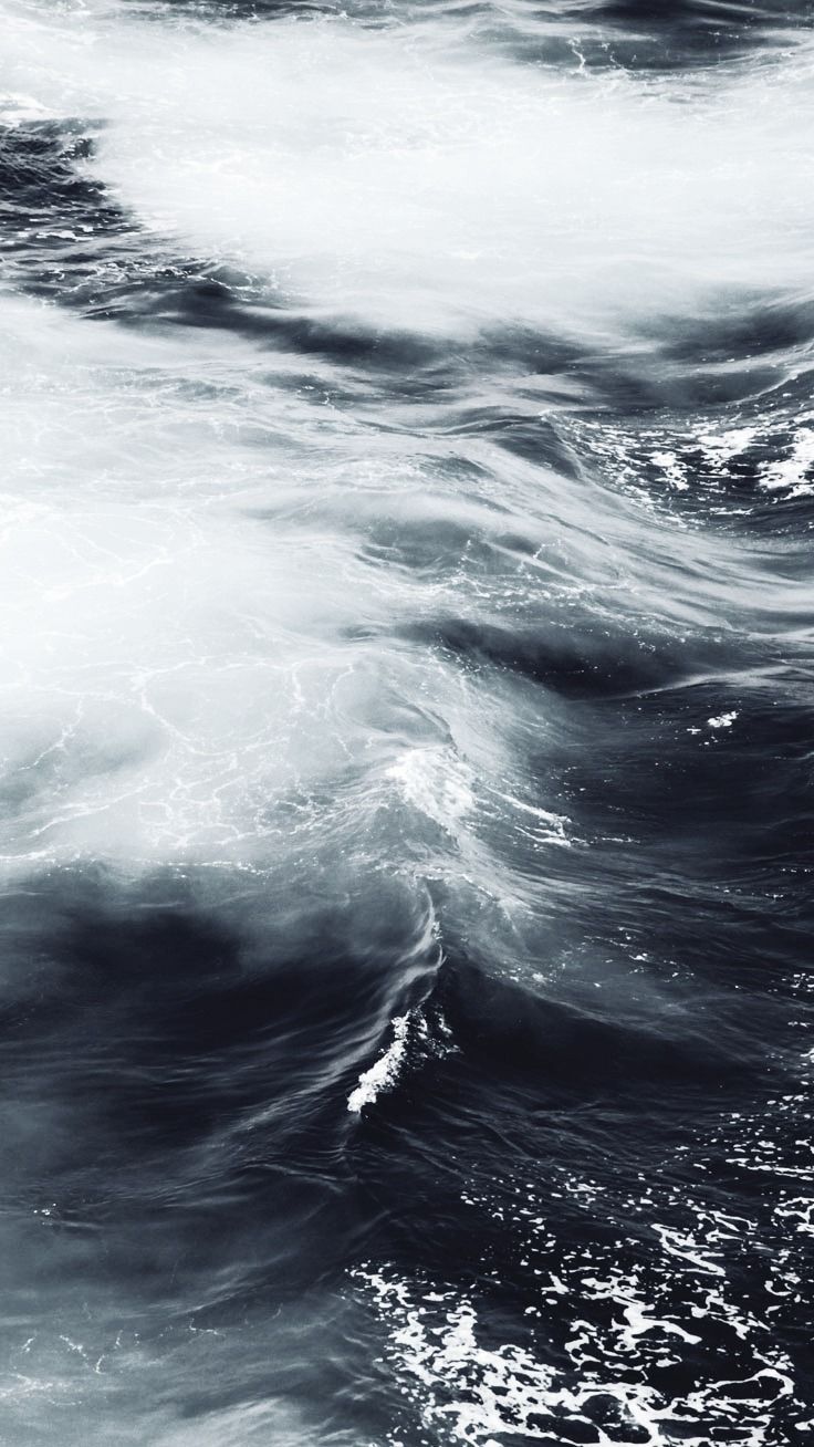 Meer, Wellen, Gischt, Schwarz-Weiß, Brandung, iPhone-16-Wallpaper