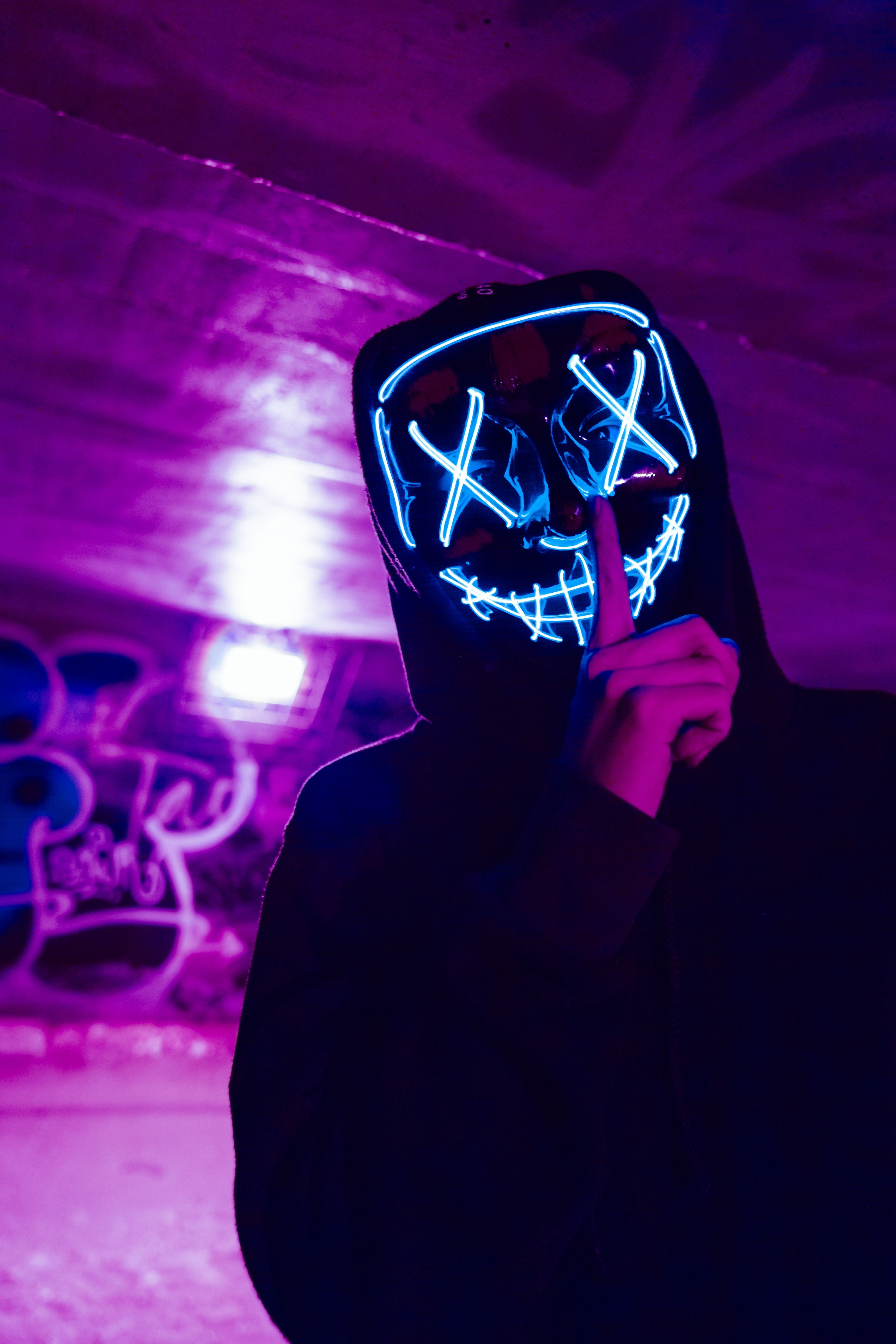 The Purge, Purge-Maske, LED-Maske, Kapuze, Lila Licht, Graffiti, QHD+, Tablet-Hintergrund