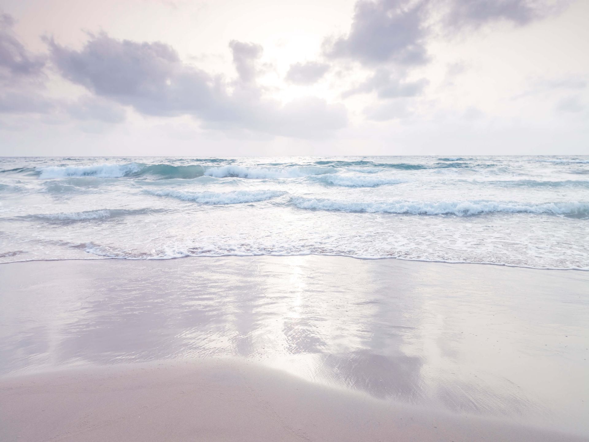 Strand, Spiegelung, Wolken, Pastell, Full HD, Hintergrundbild fürs Tablet