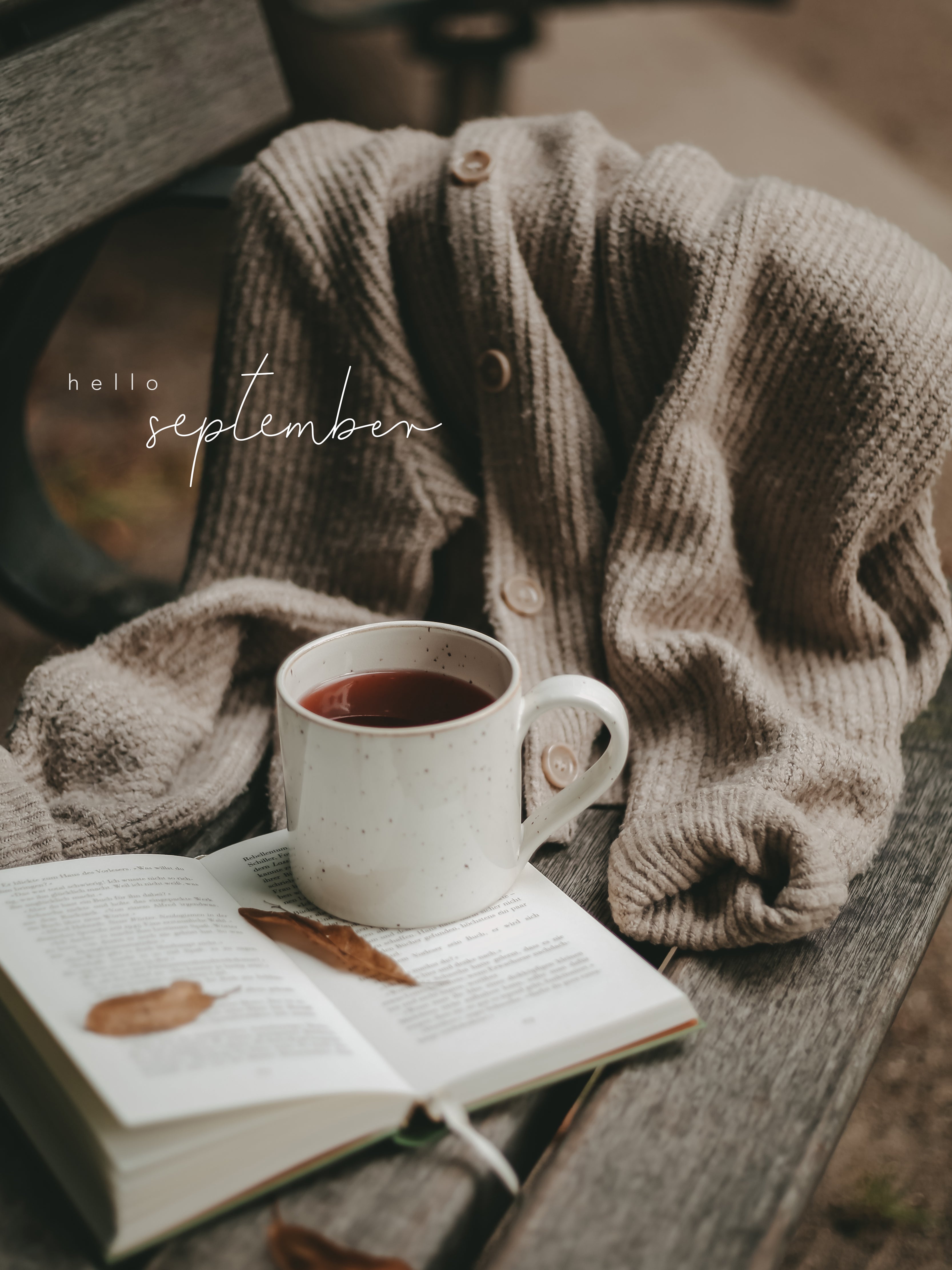 Hello September, Tee, Buch, Strickpullover, Gemütlich, Hintergrundbild für iPad und Tablet