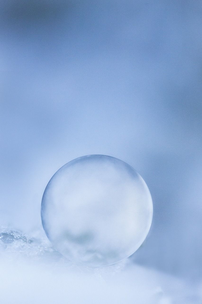 Seifenblase, Gefroren, Schnee, Hellblau, Winter, Makro, HD, Handy-Hintergrund im Hochformat