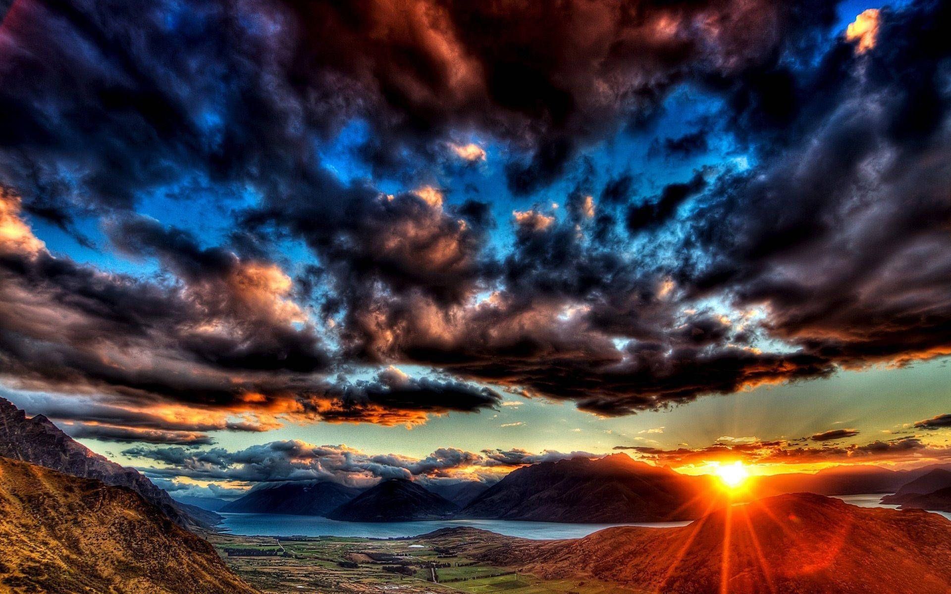 Dramatische Wolken, Sonnenuntergang, HDR, Berge, Sonnenstrahlen, Gewitterwolken, Full-HD-Hintergrund
