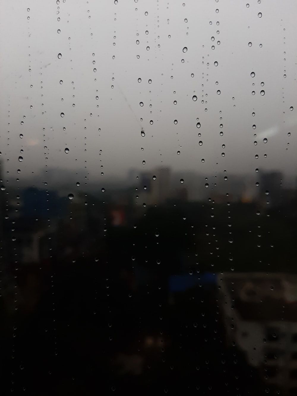 Regentropfen, Fensterscheibe, Nebel, Grauer Himmel, Düster, Hintergrundbild fürs iPad