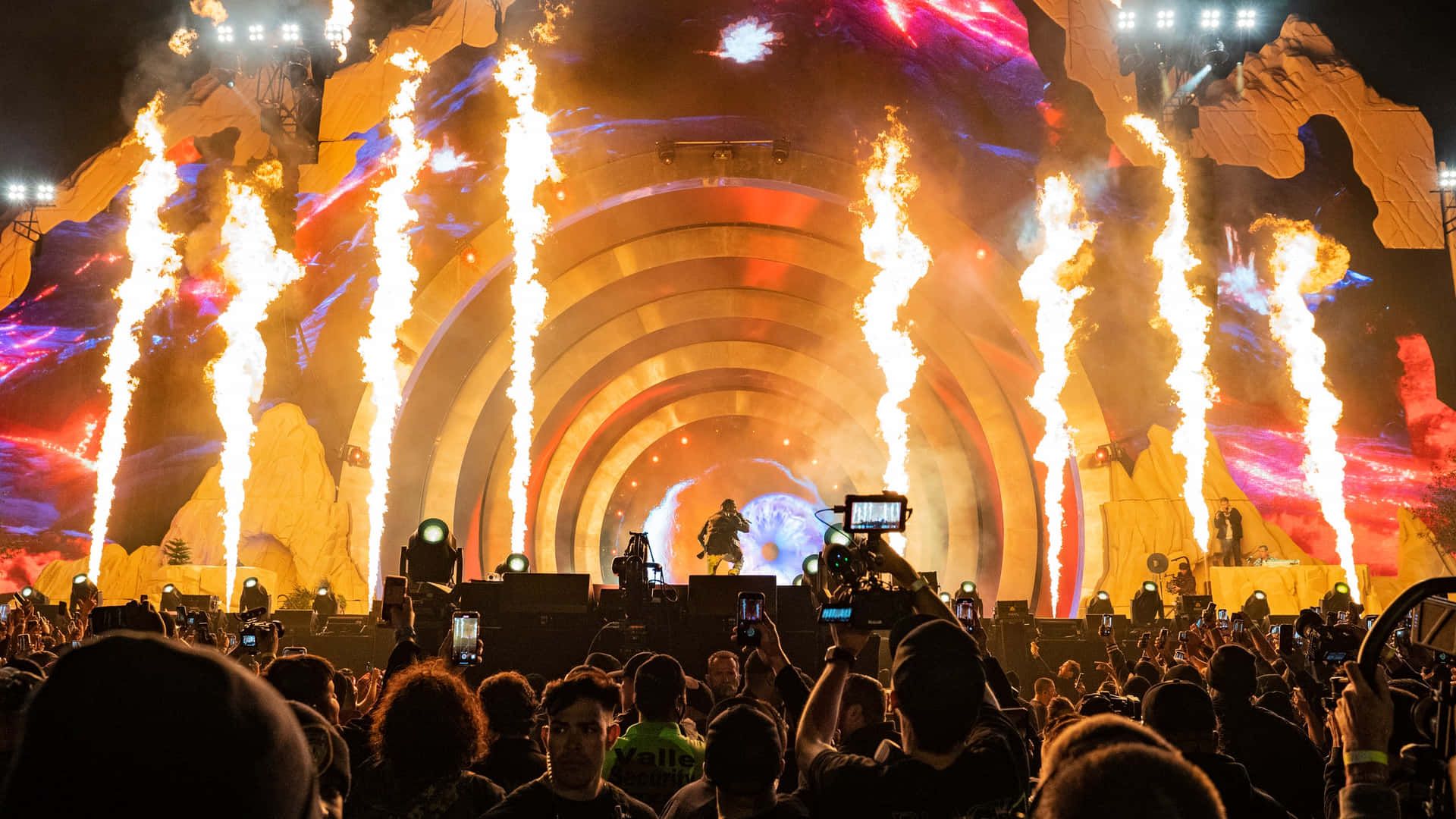 Astroworld Festival, Travis Scott, Feuerfontänen, Bühnenbild, Menschenmenge, Full-HD-Hintergrund