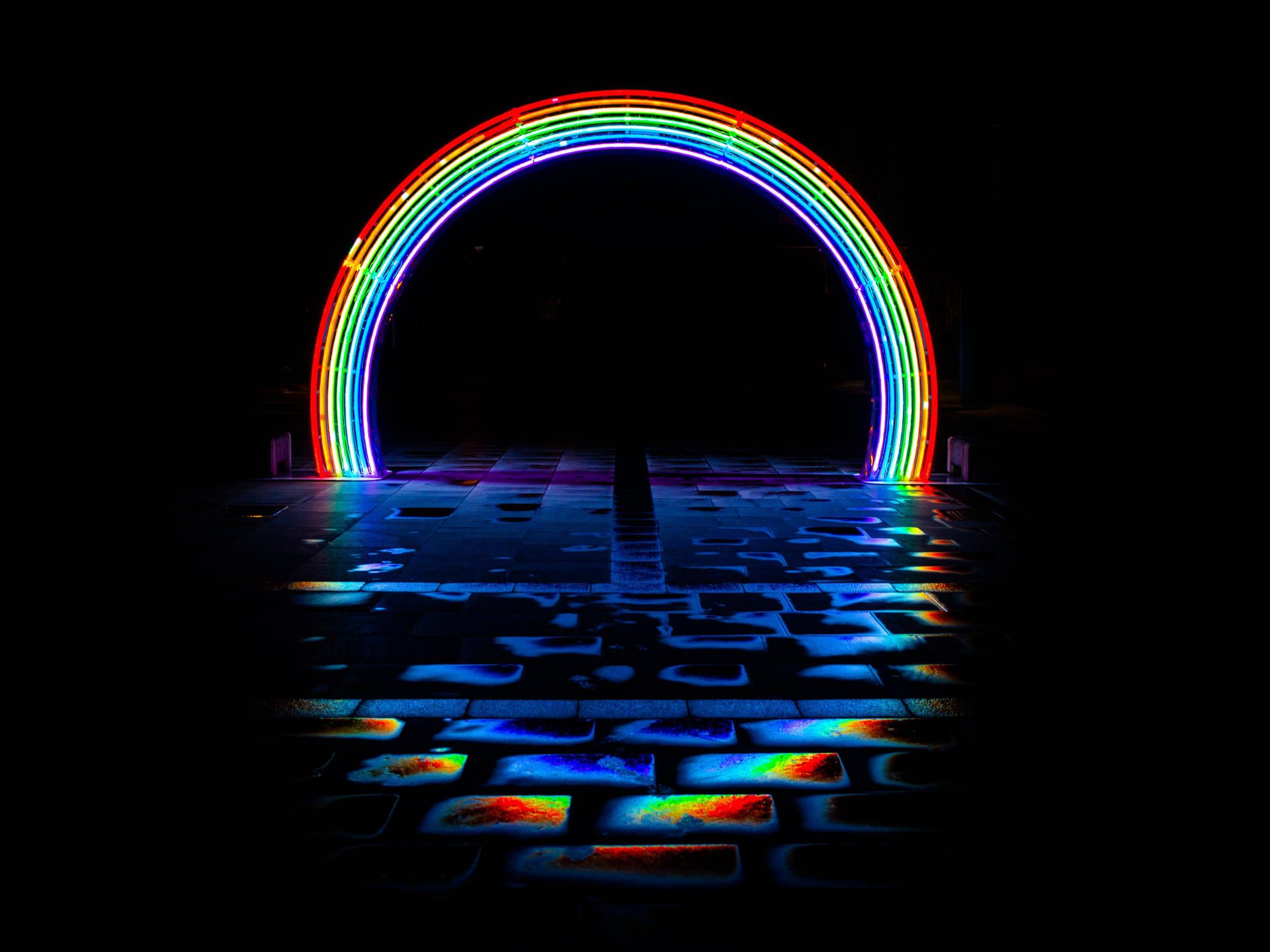 Regenbogenring, Neon, Spiegelung, Wasser, Schwarzer Hintergrund, Full HD Wallpaper