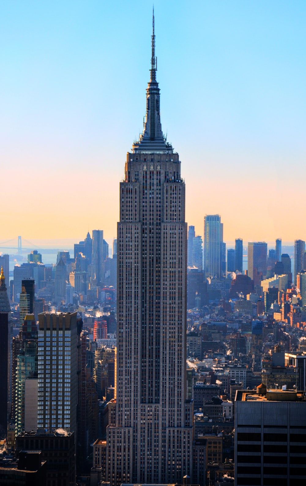 Empire State Building, Midtown Manhattan, Abendhimmel, Blau, Wolkenkratzer, HD, iPhone-Hintergrundbild