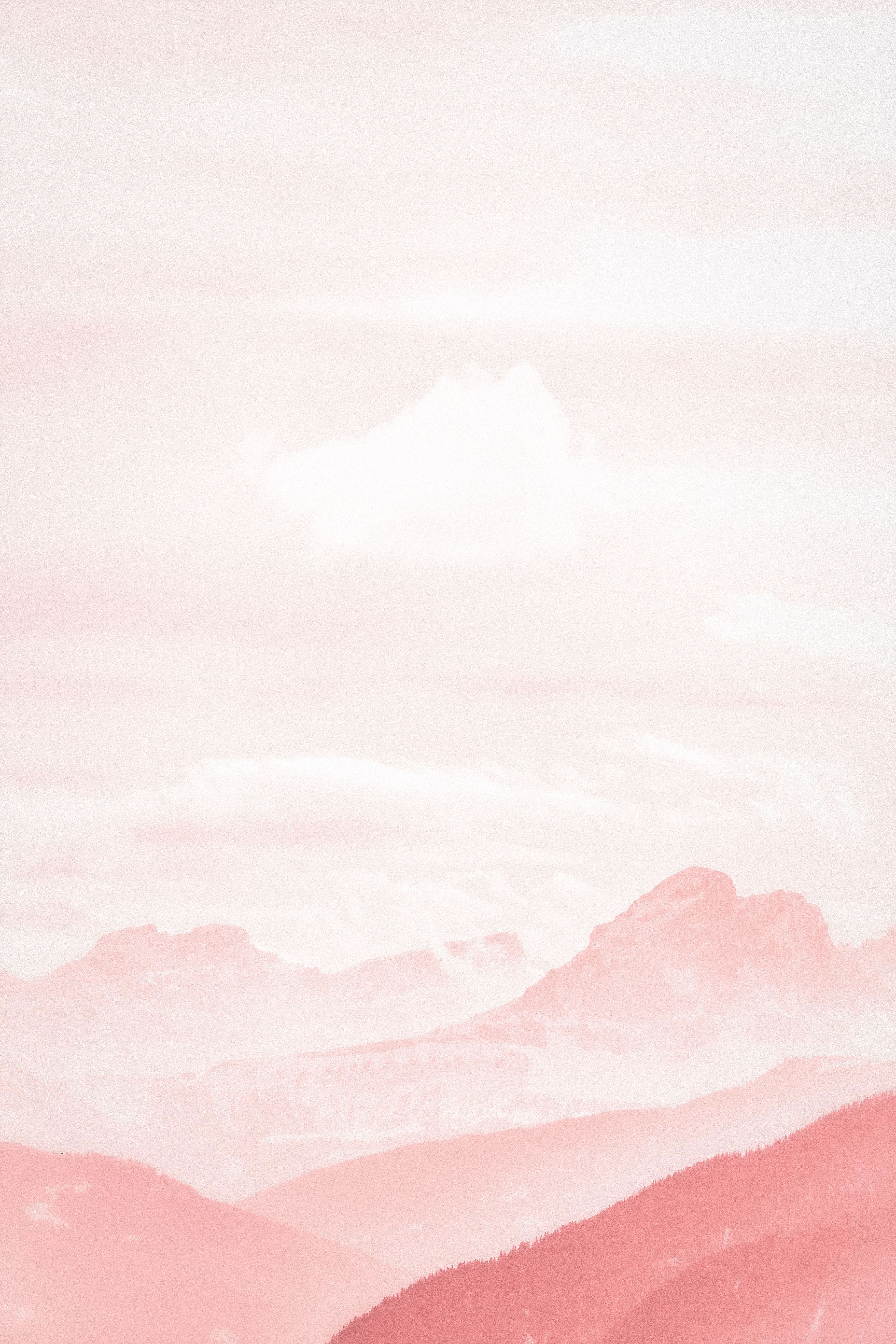 Berge, Rosa, Nebel, Pastellfarben, Landschaft, QHD+, Hintergrundbild fürs Handy