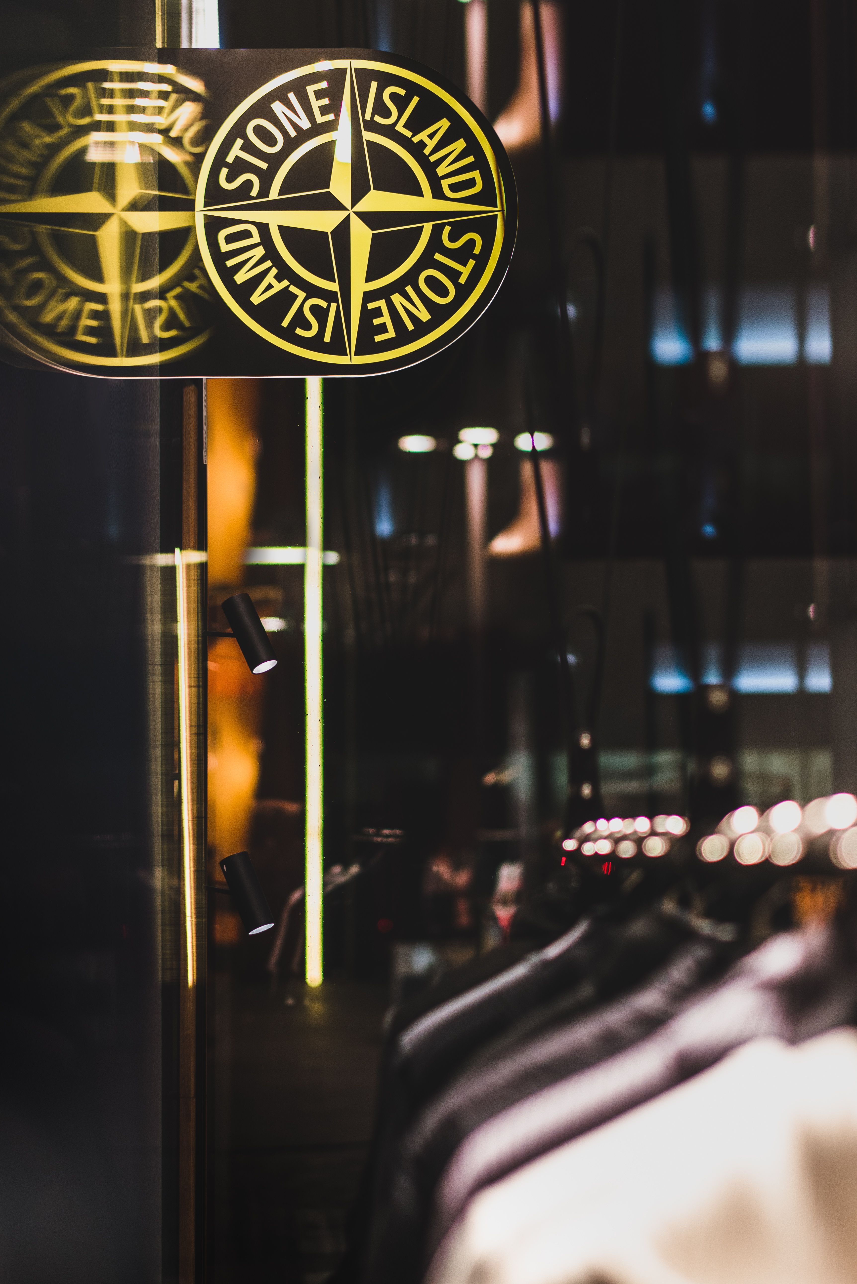 Stone Island, Kompassrose, Aufnäher, Laden, Dunkel, QHD+, Hintergrundbild fürs Tablet
