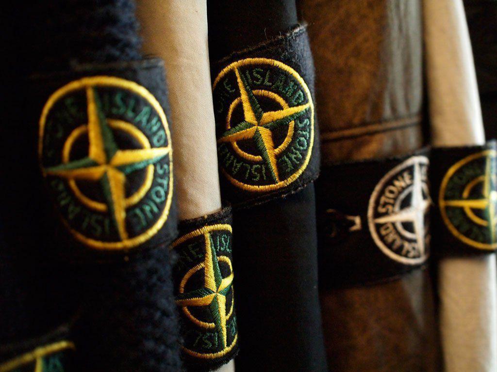 Stone Island, Aufnäher, Kleiderständer, Jacken, Gelb-Grün, Hintergrundbild fürs Tablet