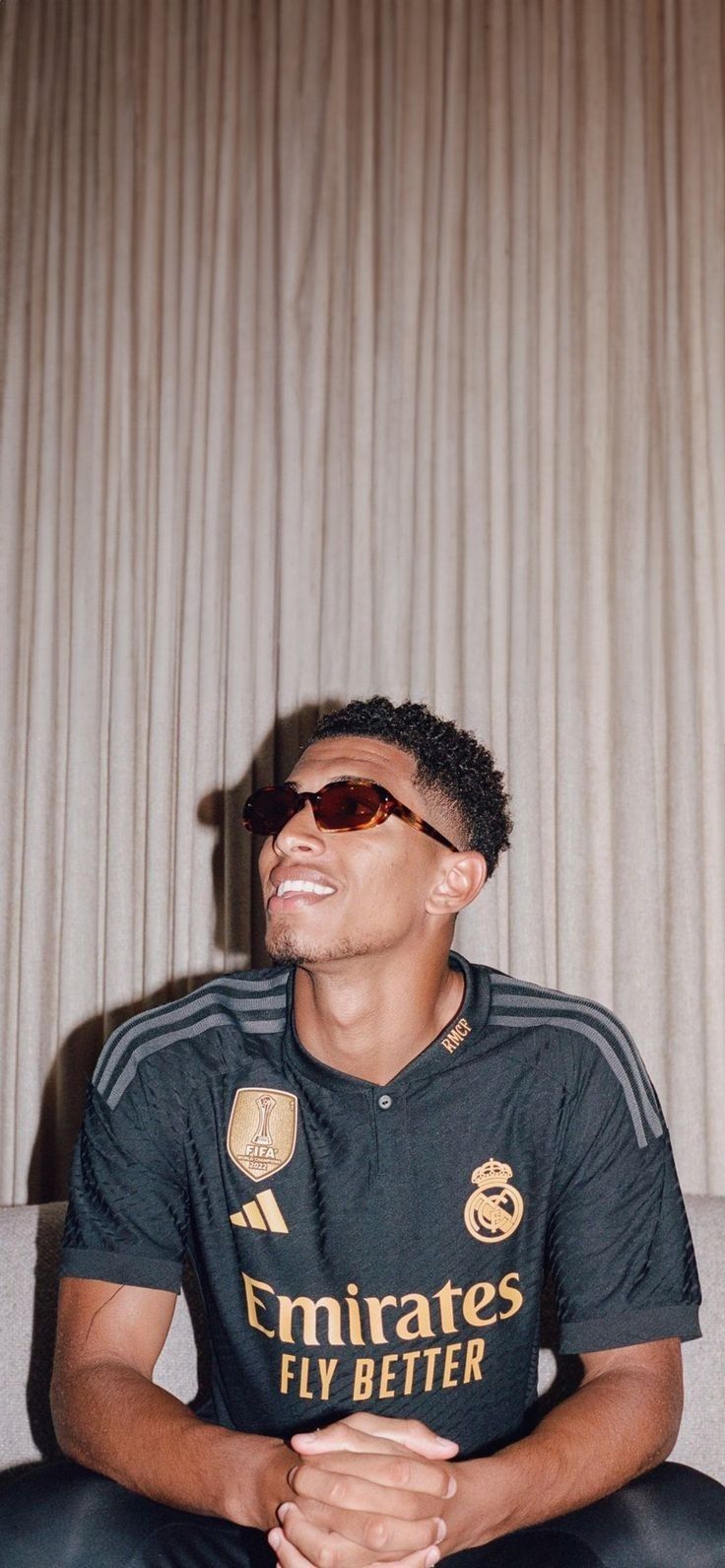 Jude Bellingham, Real Madrid, Sonnenbrille, Porträt, Vorhang, Android-Hintergrundbild