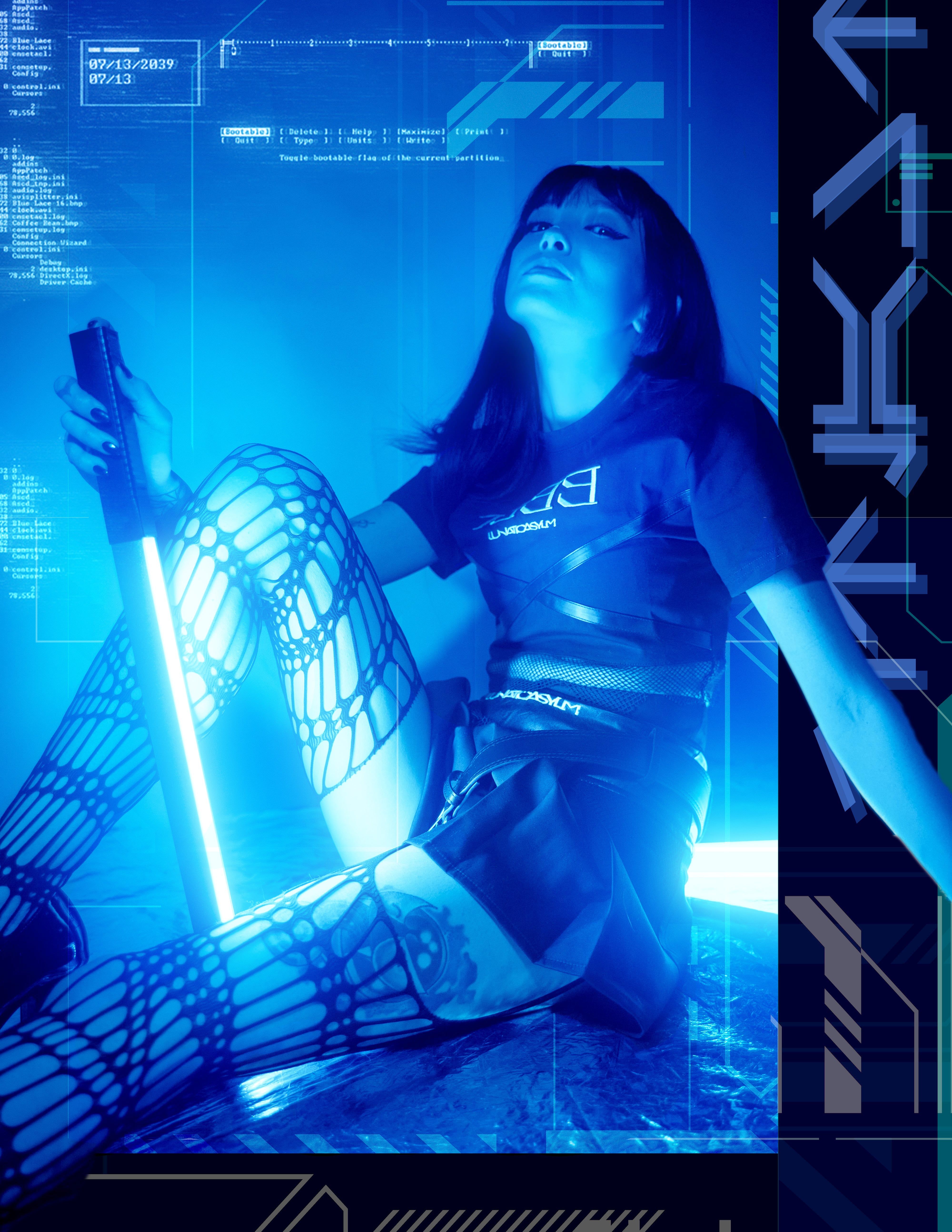 Mädchen, Neonröhre, Blaues Licht, Futuristisch, QHD+, Hintergrundbild fürs Tablet
