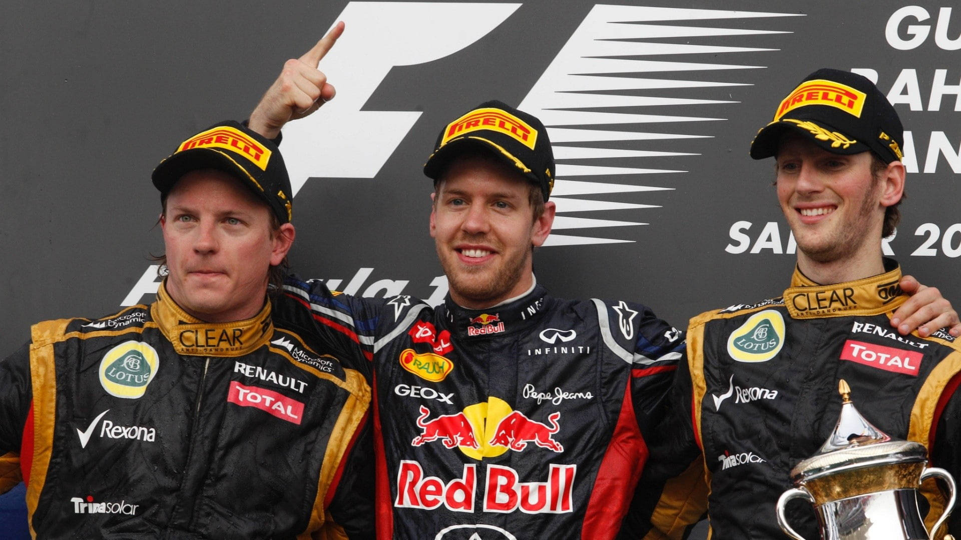 Kimi Räikkönen, Sebastian Vettel, Romain Grosjean, Lotus F1 Team, Red Bull Racing, Siegerpodest, Full-HD-Hintergrund