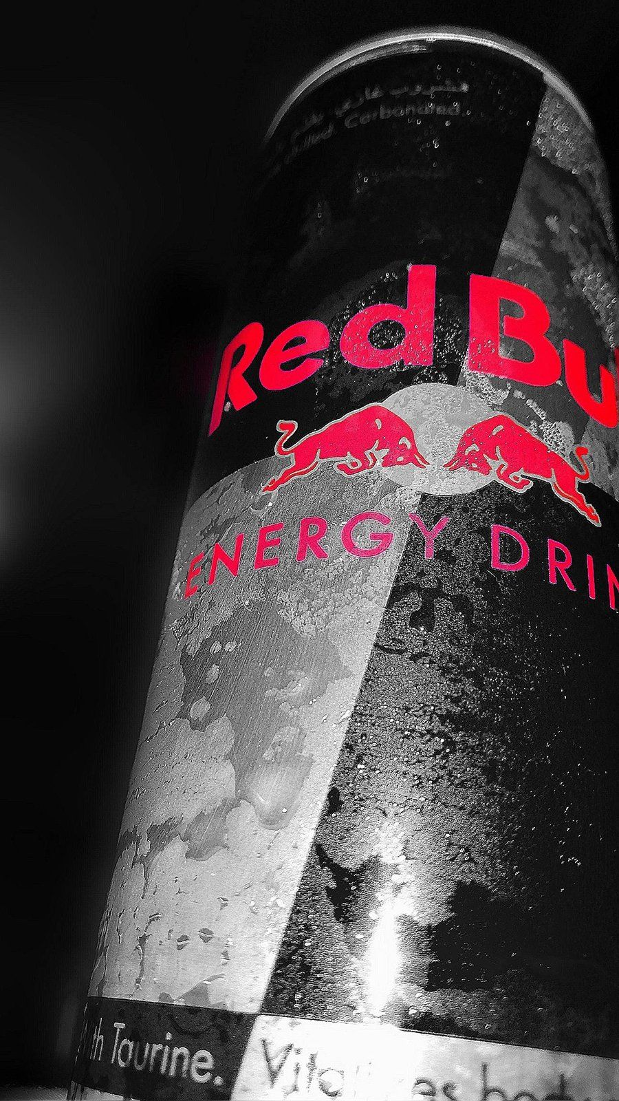 Red Bull, Dose, Schwarz-Weiß, Rotes Logo, Nahaufnahme, HD, Hintergrundbild fürs Handy