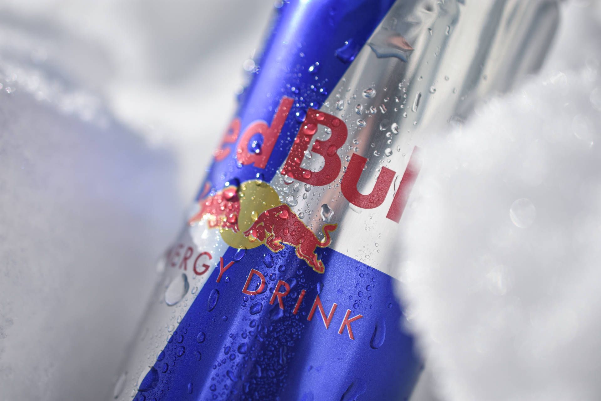 Red Bull, Energy Drink, Schnee, Kondenswasser, Nahaufnahme, Full HD, Windows-Hintergrundbild