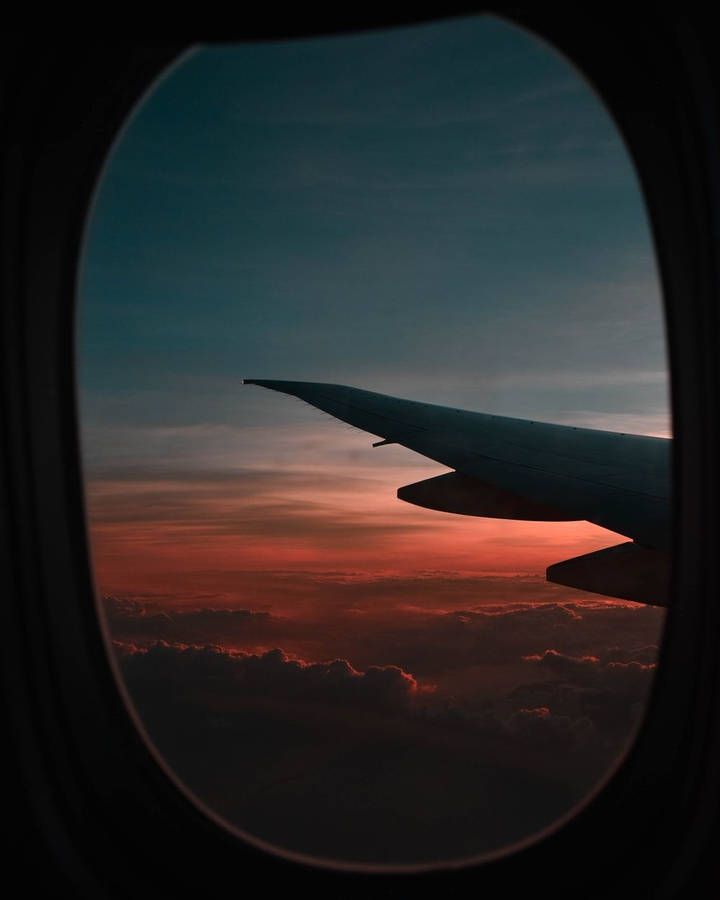 Flugzeugfenster, Tragfläche, Sonnenuntergang, Wolken, Dunkler Rahmen, Hintergrundbild fürs Tablet