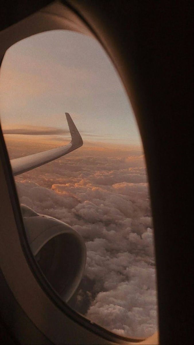 Flugzeugfenster, Tragfläche, Wolken, Dämmerung, Hochformat, Android-Hintergrundbild