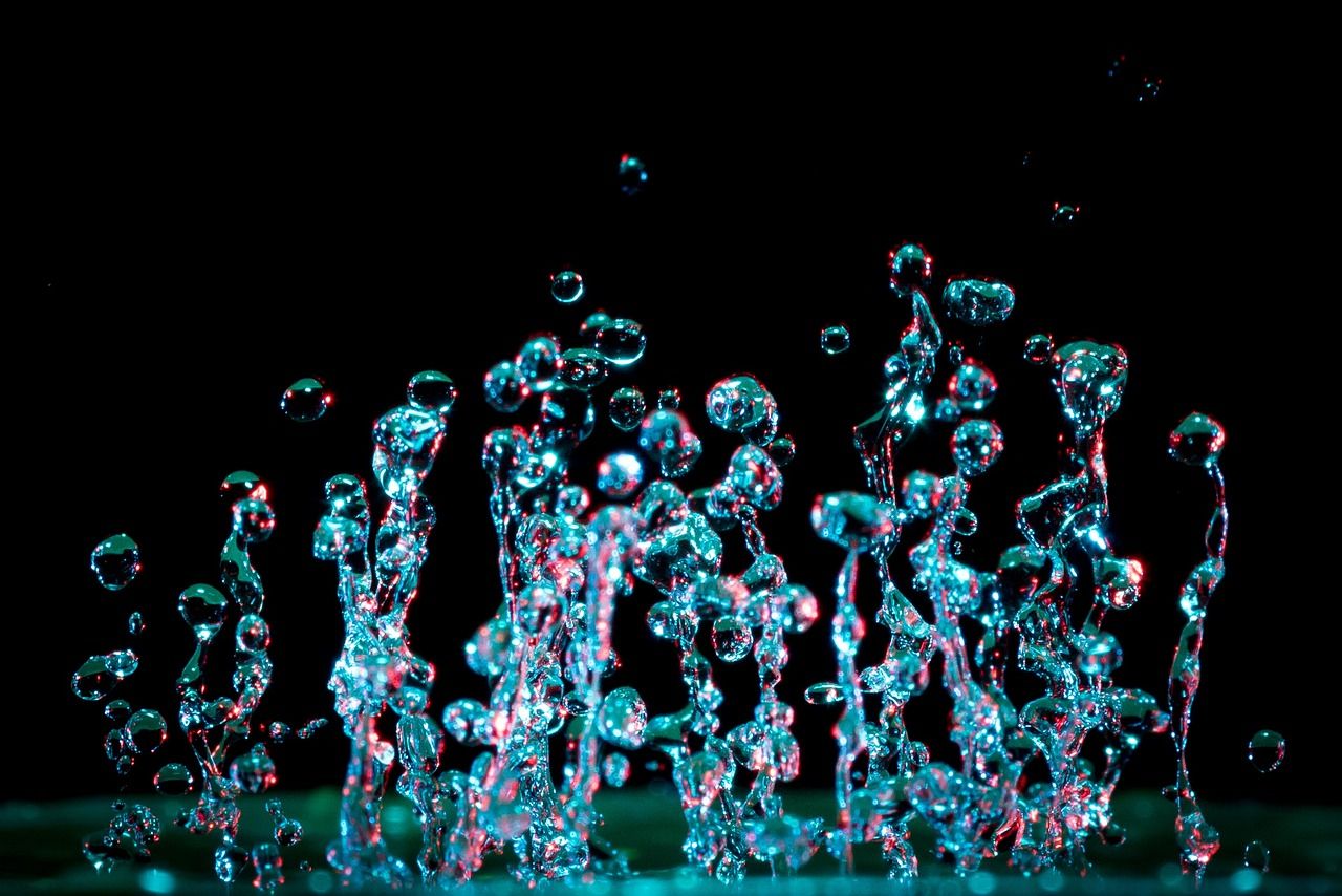 Wasserspritzer, Tropfen, Schwarzer Hintergrund, Hochgeschwindigkeit, Makro, HD Wallpaper