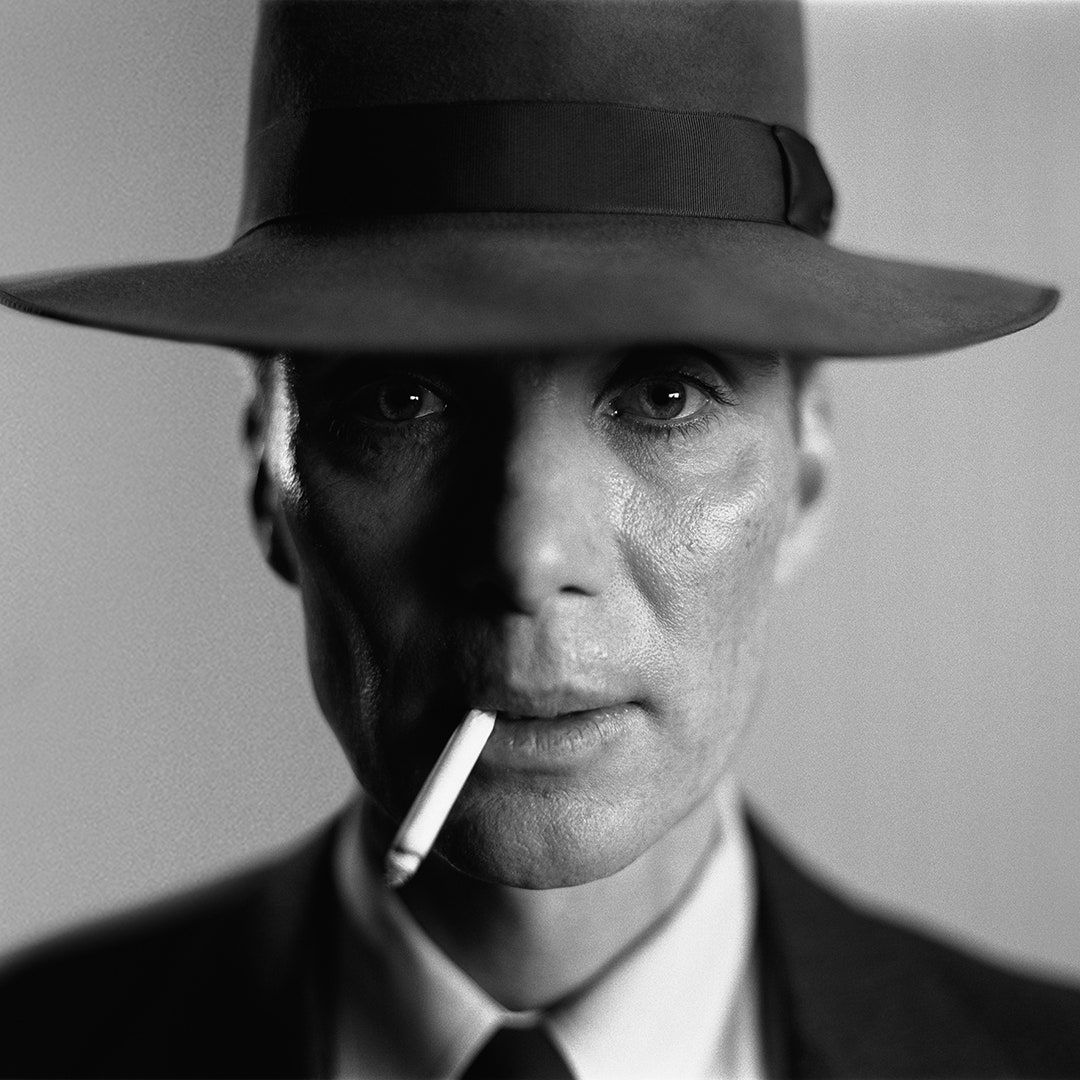 Oppenheimer, Cillian Murphy, Porträt, Zigarette, Schwarz-Weiß, Hintergrundbild fürs Tablet