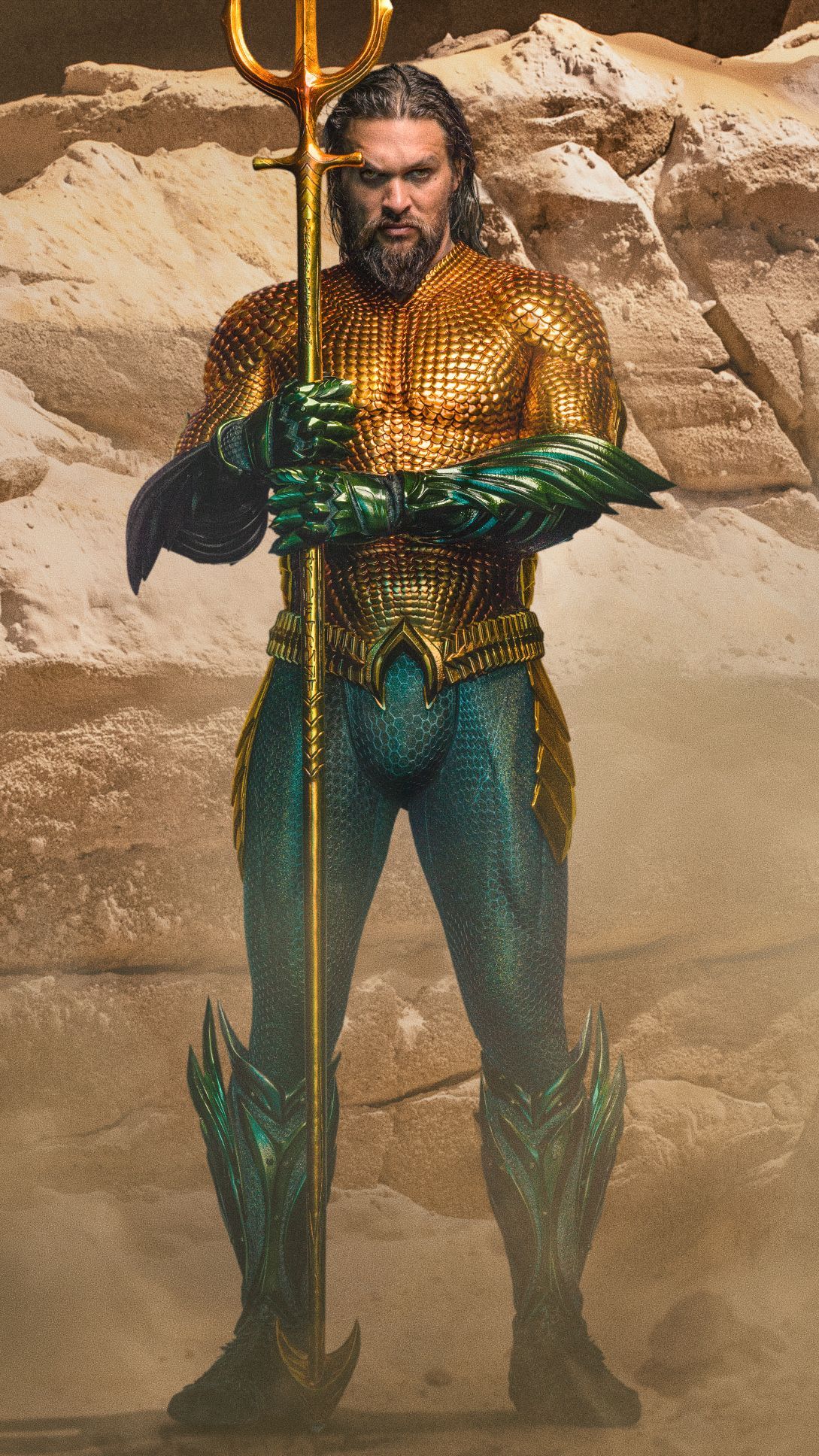 Aquaman, Jason Momoa, Wüste, Dreizack, Sand, Hintergrundbild für iPhone und Android