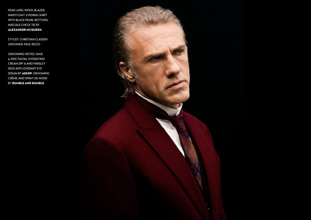 Christoph Waltz, Bordeauxrotes Sakko, Magazin-Shooting, Schwarzer Hintergrund, Zurückgekämmtes Haar, Wallpaper