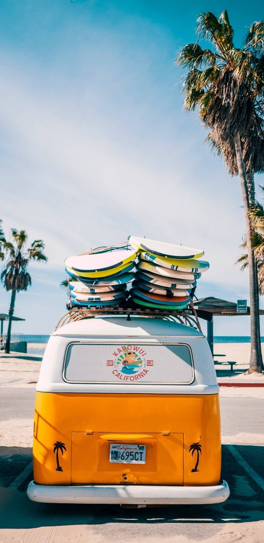 VW T2, VW Bulli, Surfbretter, Dachgepäckträger, Strand, Full HD, Handy-Hintergrund im Hochformat