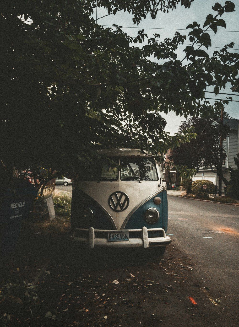 VW T1, VW Bulli, Straße, Bäume, Dunkel, HD, Hintergrundbild fürs Tablet