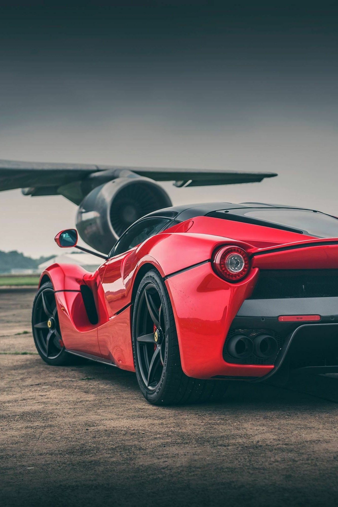 Ferrari LaFerrari, Ferrari, Hypercar, Rot, Flugzeug, Hochformat, Hintergrundbild fürs Smartphone