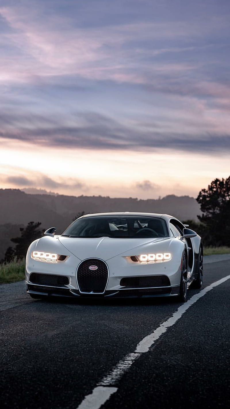 Bugatti Chiron, Weißes Auto, Abendhimmel, Straße, Frontansicht, HD, iPhone-Hintergrundbild