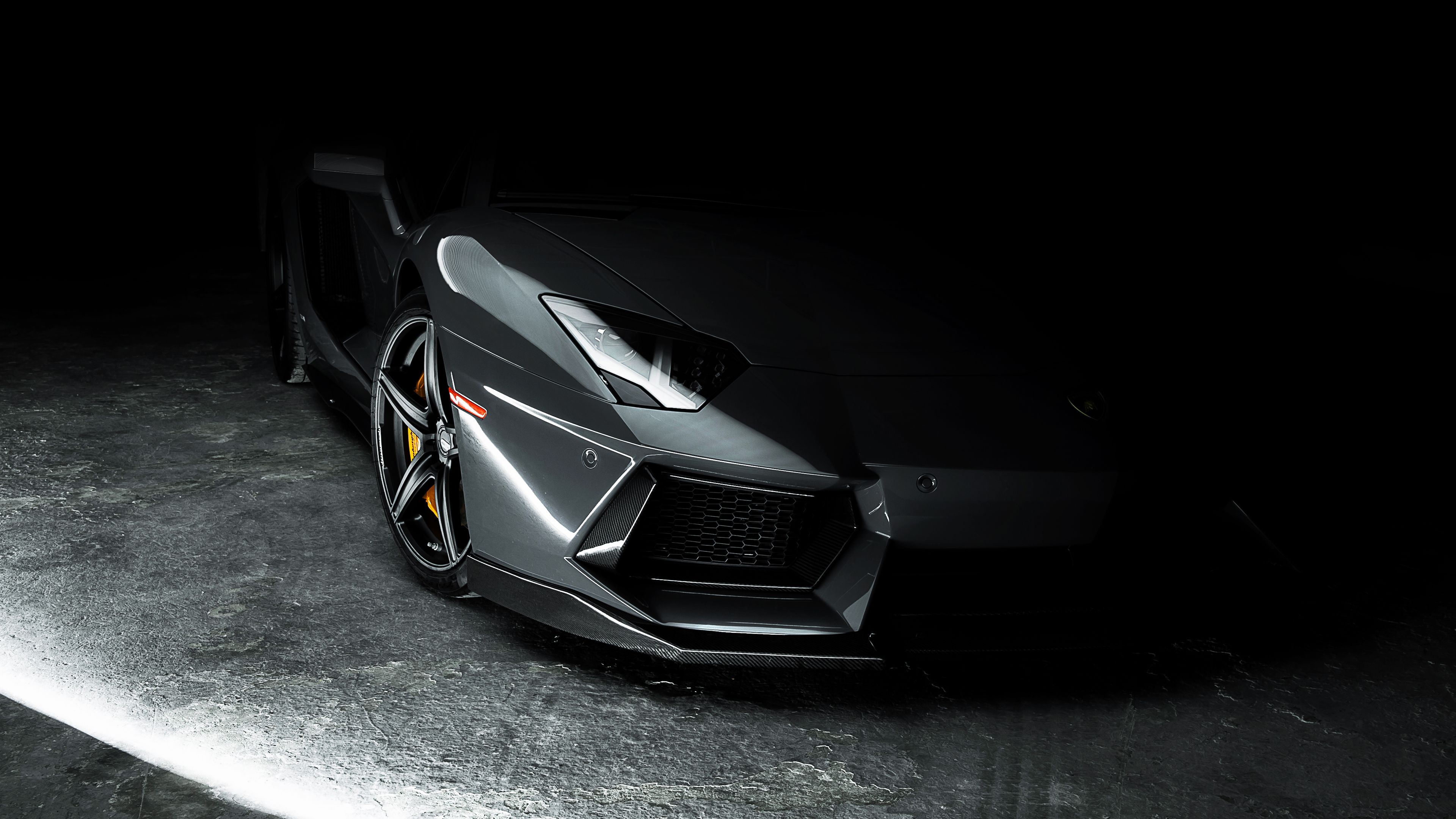 Lamborghini Aventador, Grau, Studio, Schwarzer Hintergrund, Seitenlicht, 4K Wallpaper