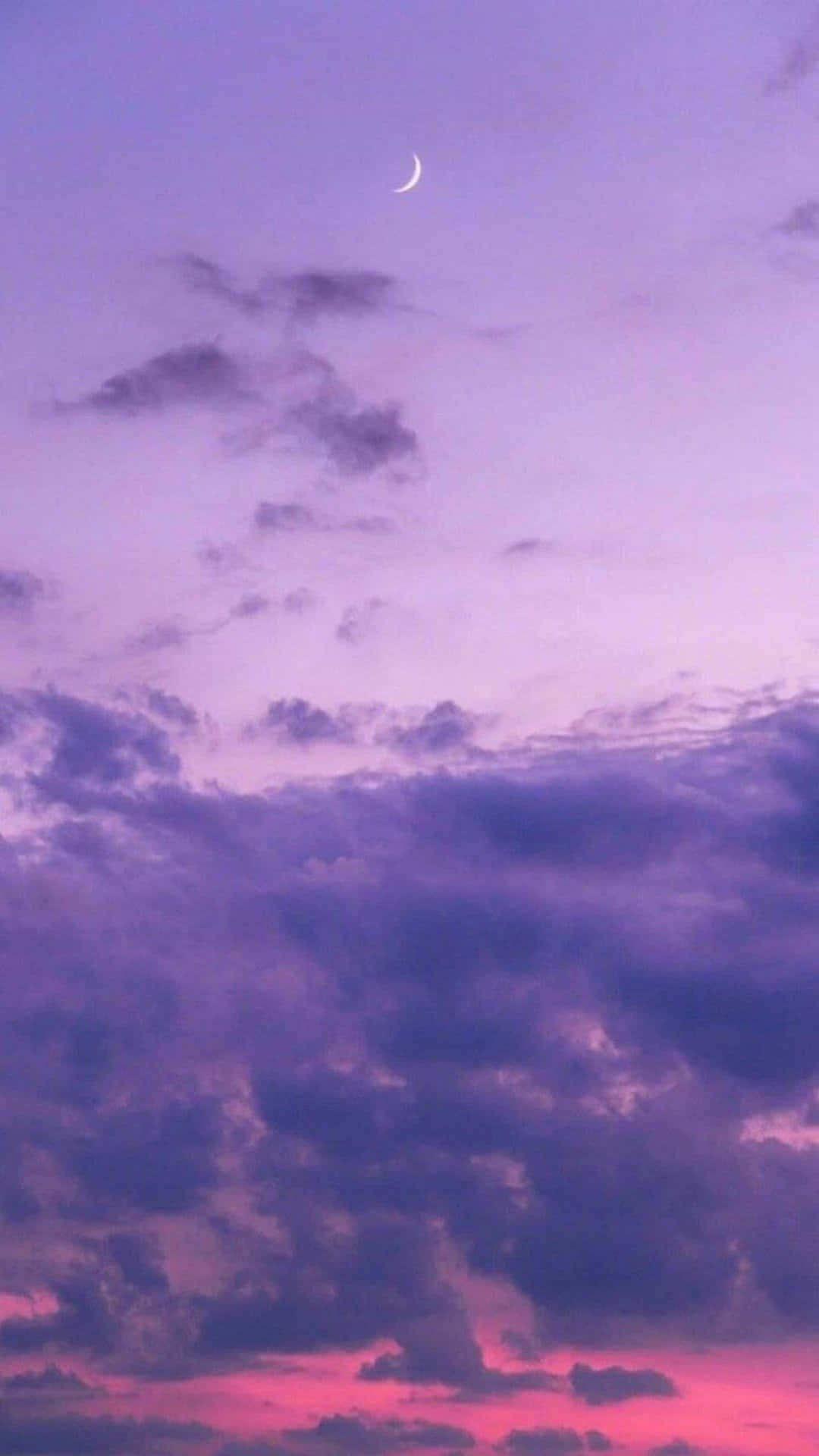 Abendhimmel, Wolken, Mondsichel, Dämmerung, Flieder, Full HD, Handy-Hintergrund im Hochformat