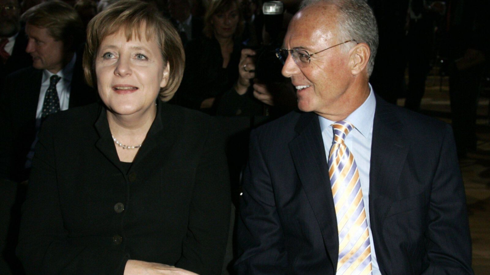Angela Merkel, Mann im Anzug, Gala, Abendveranstaltung, HD, Hintergrundbild für den PC